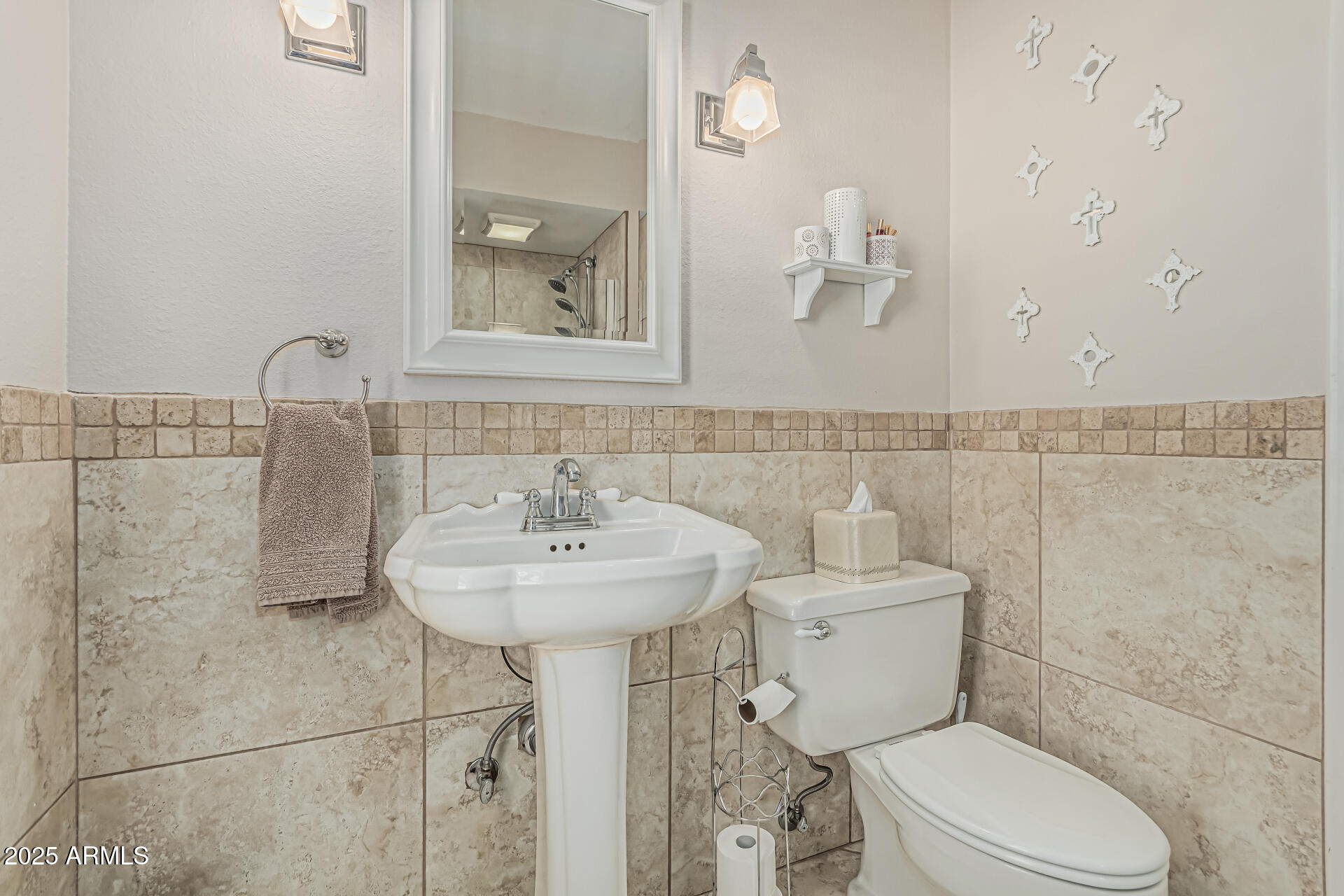 1808 E HAYWARD Avenue, 1