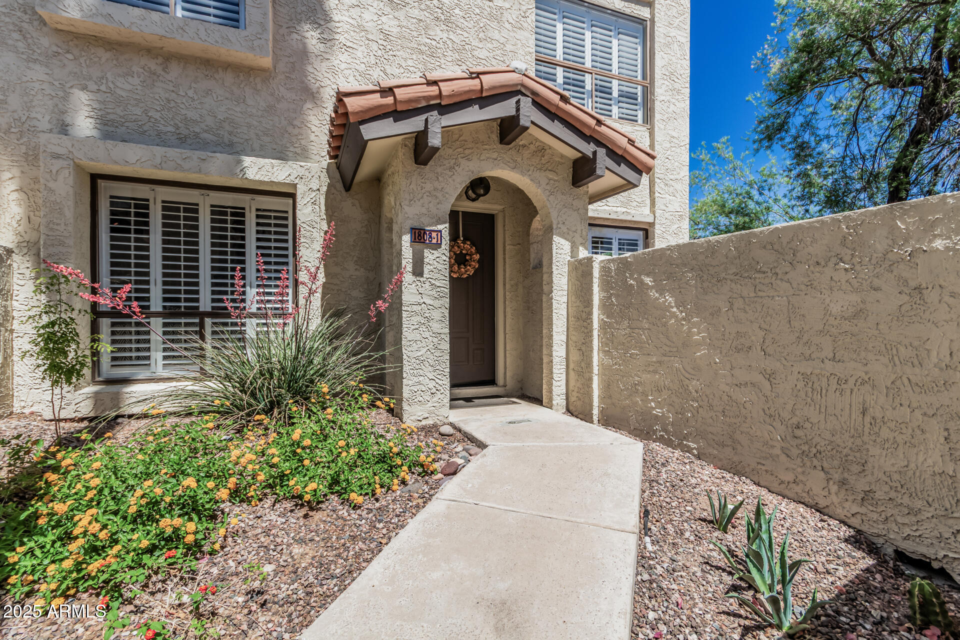 1808 E HAYWARD Avenue, 1