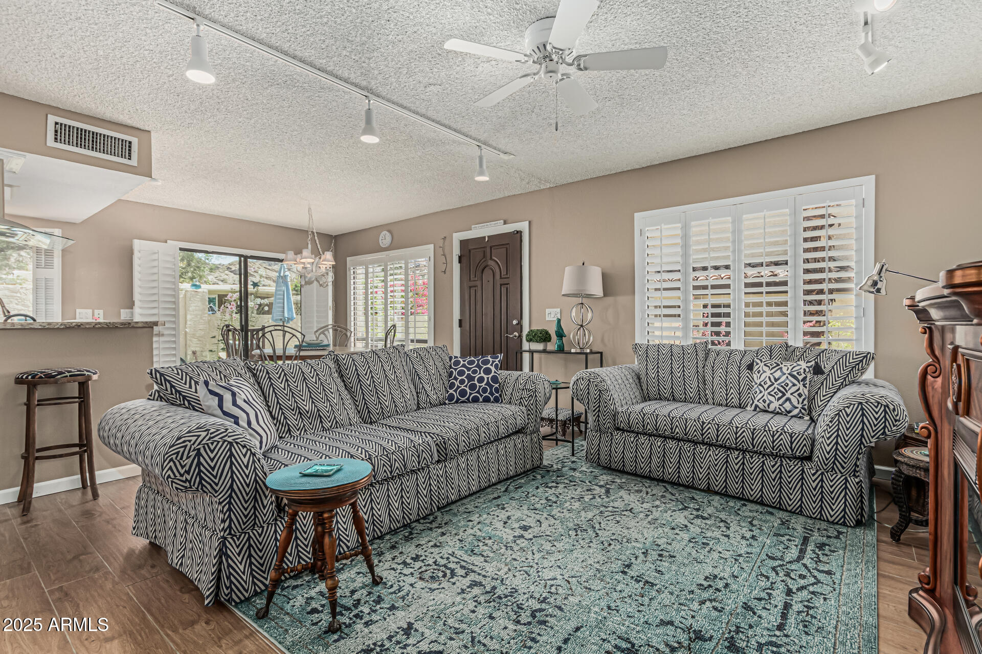 1808 E HAYWARD Avenue, 1