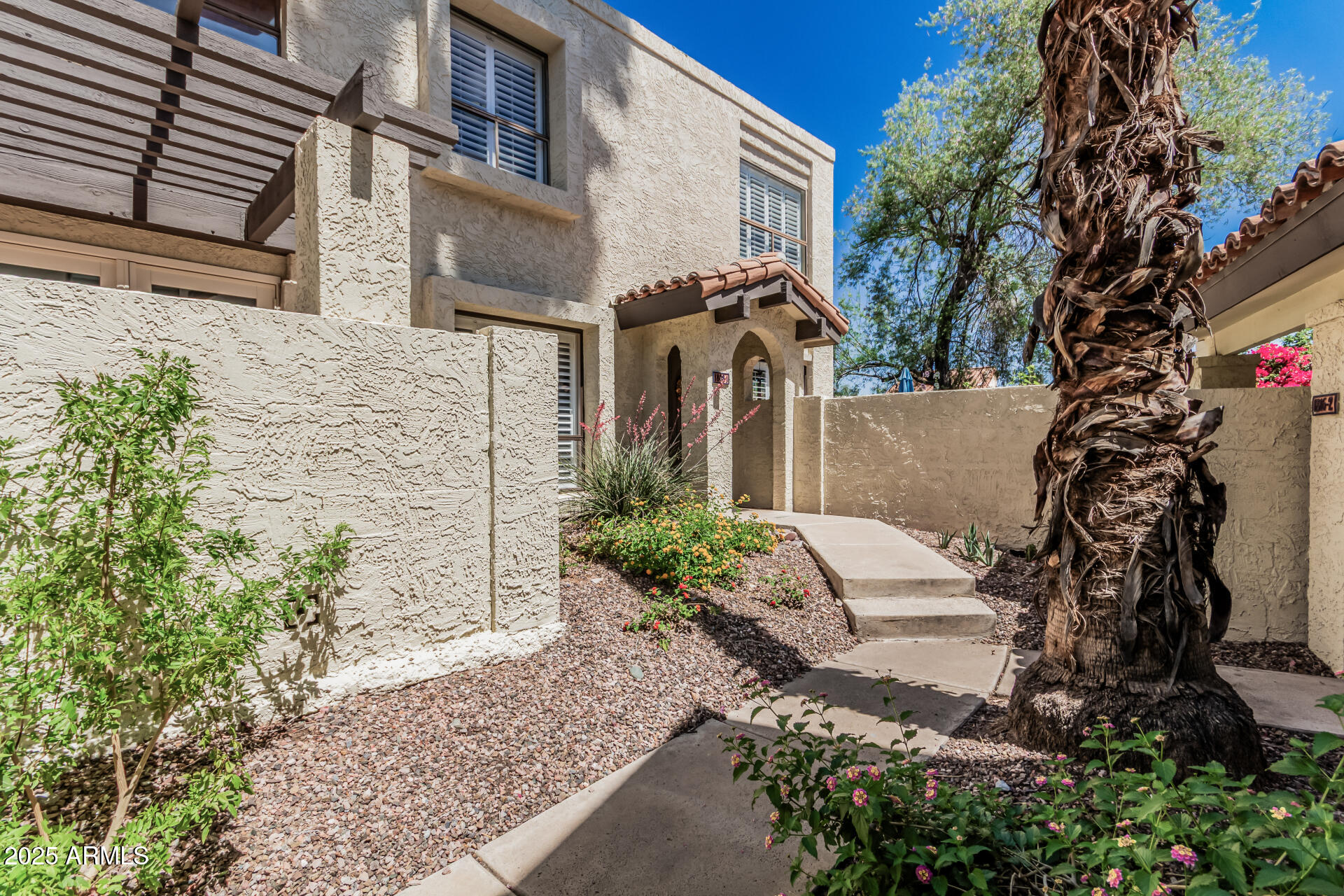 1808 E HAYWARD Avenue, 1