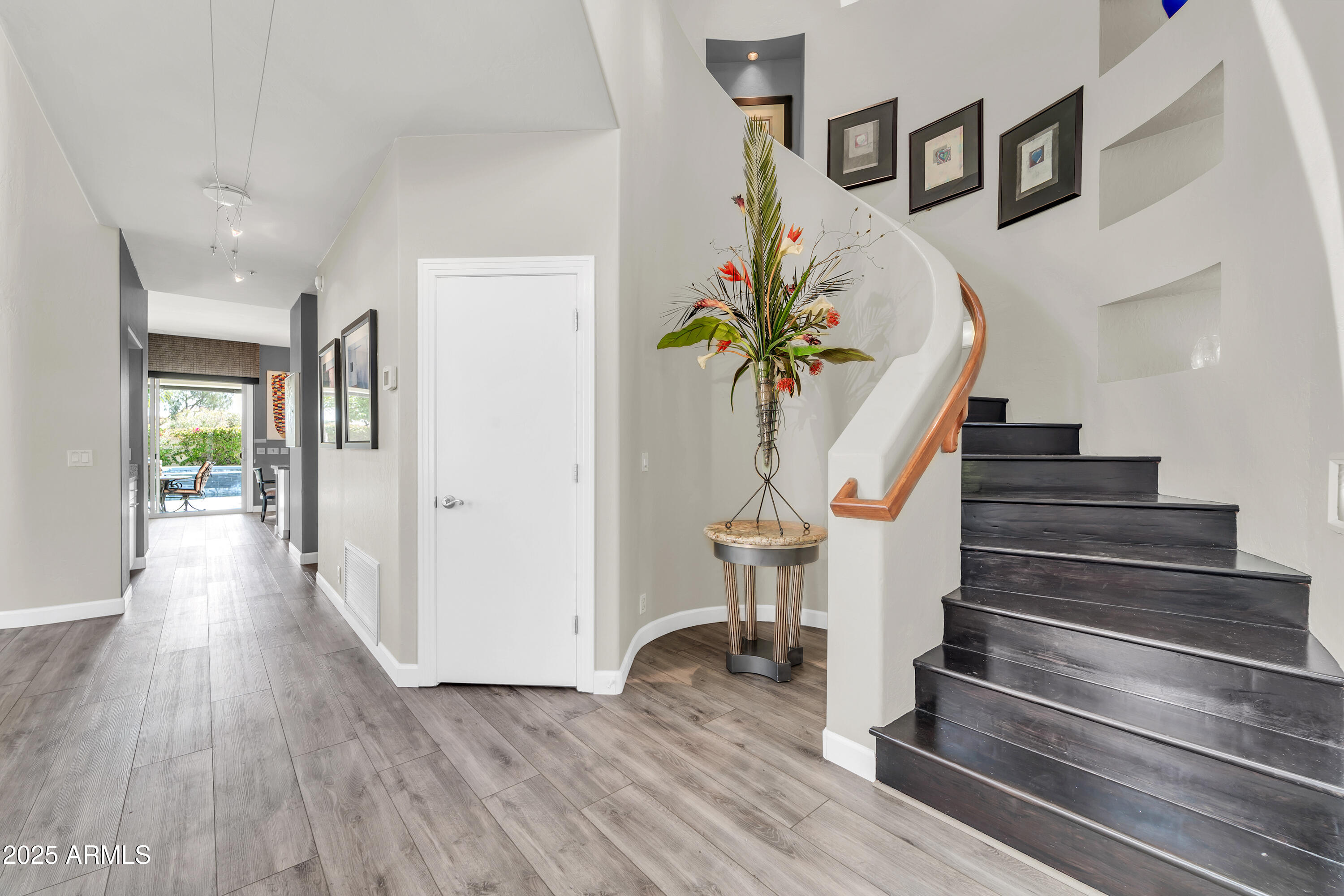 7557 E MCLELLAN Lane