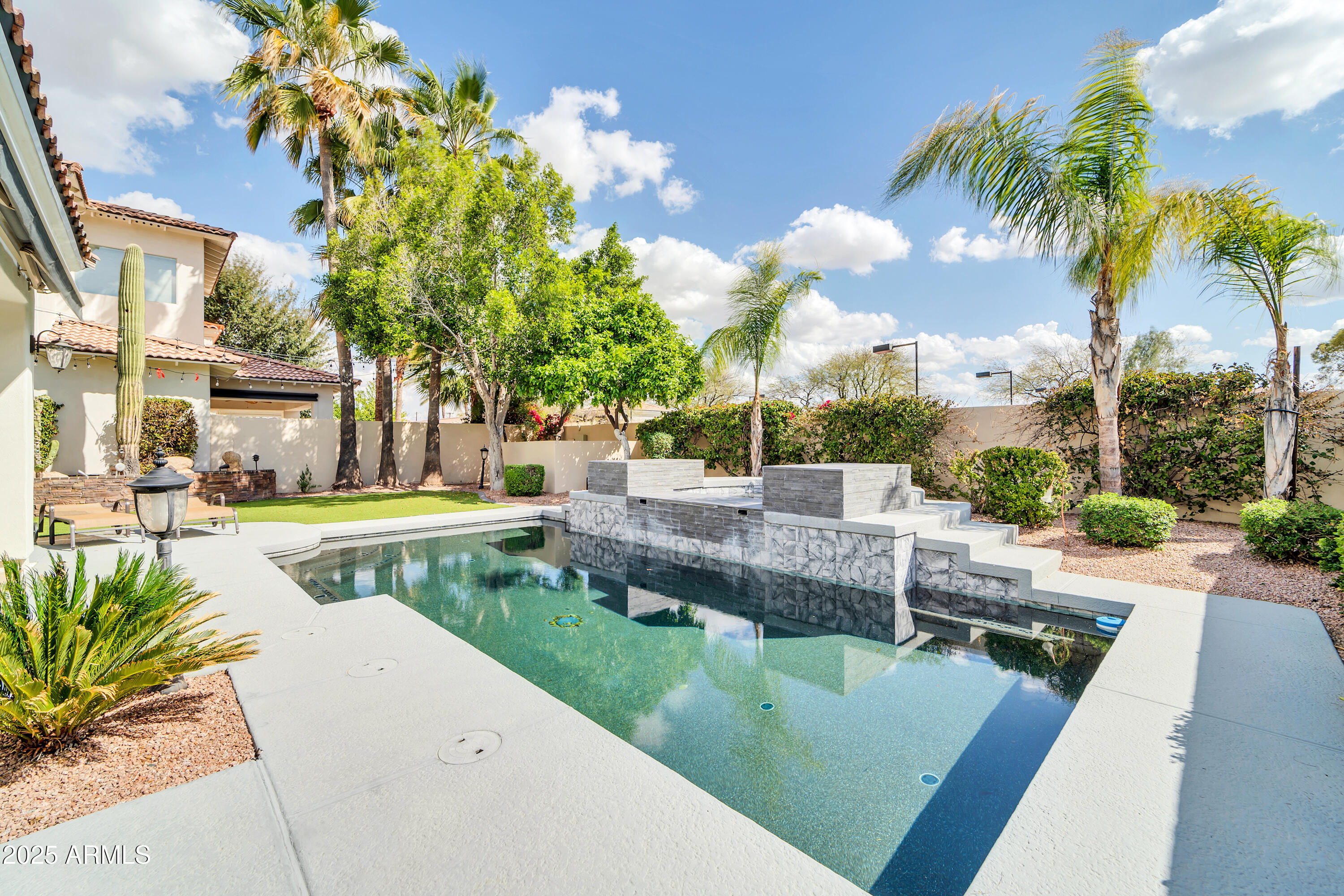 7557 E MCLELLAN Lane