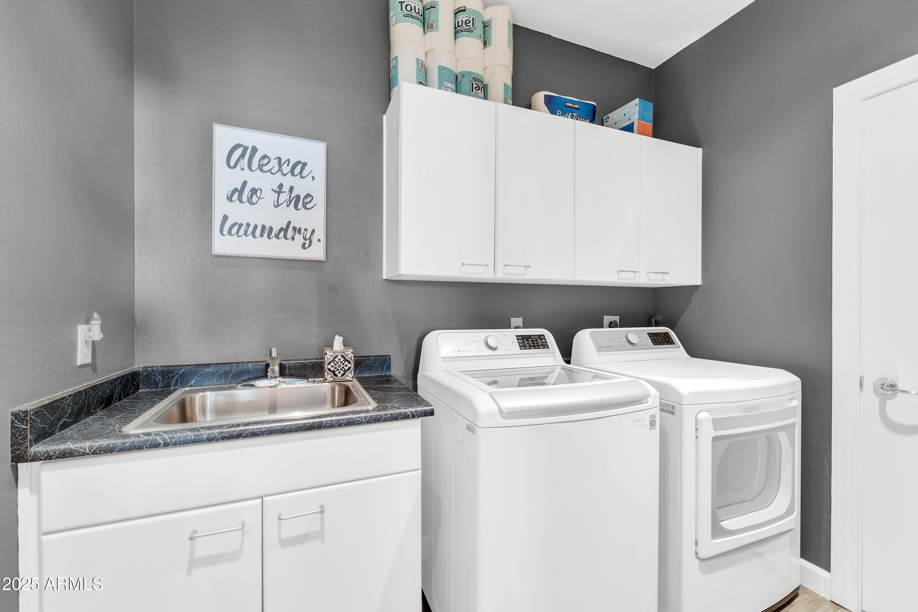 7557 E MCLELLAN Lane