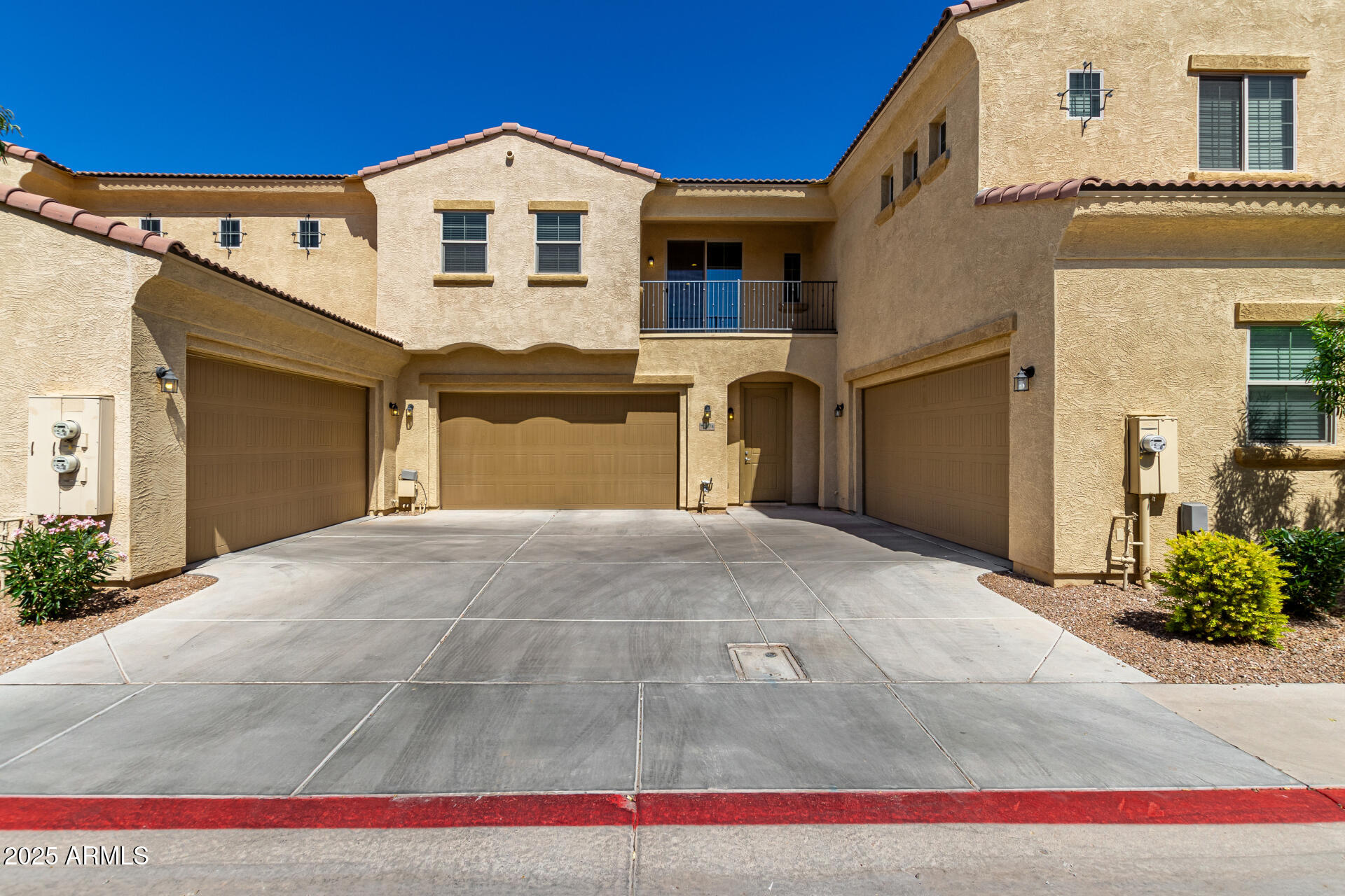 1367 S COUNTRY CLUB Drive, 1074