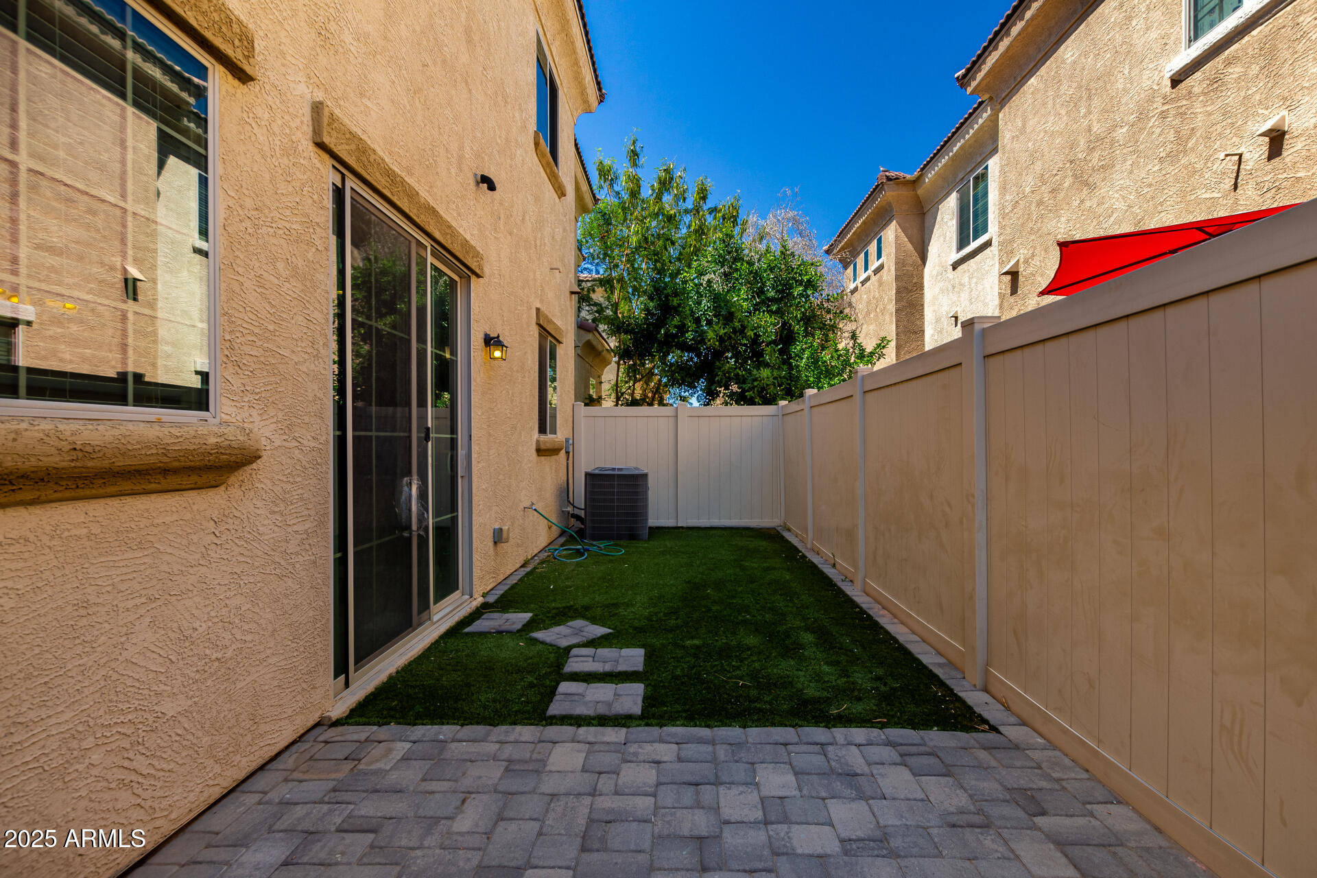 1367 S COUNTRY CLUB Drive, 1074