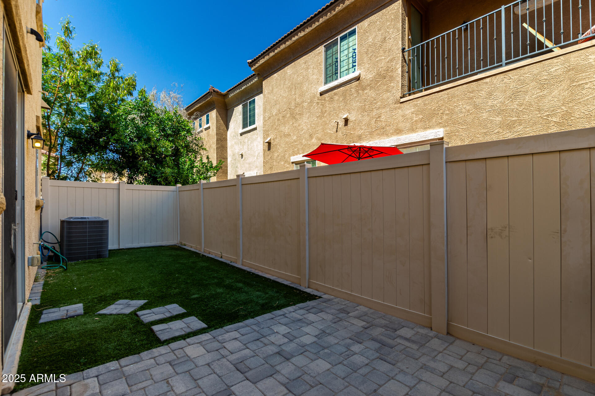 1367 S COUNTRY CLUB Drive, 1074