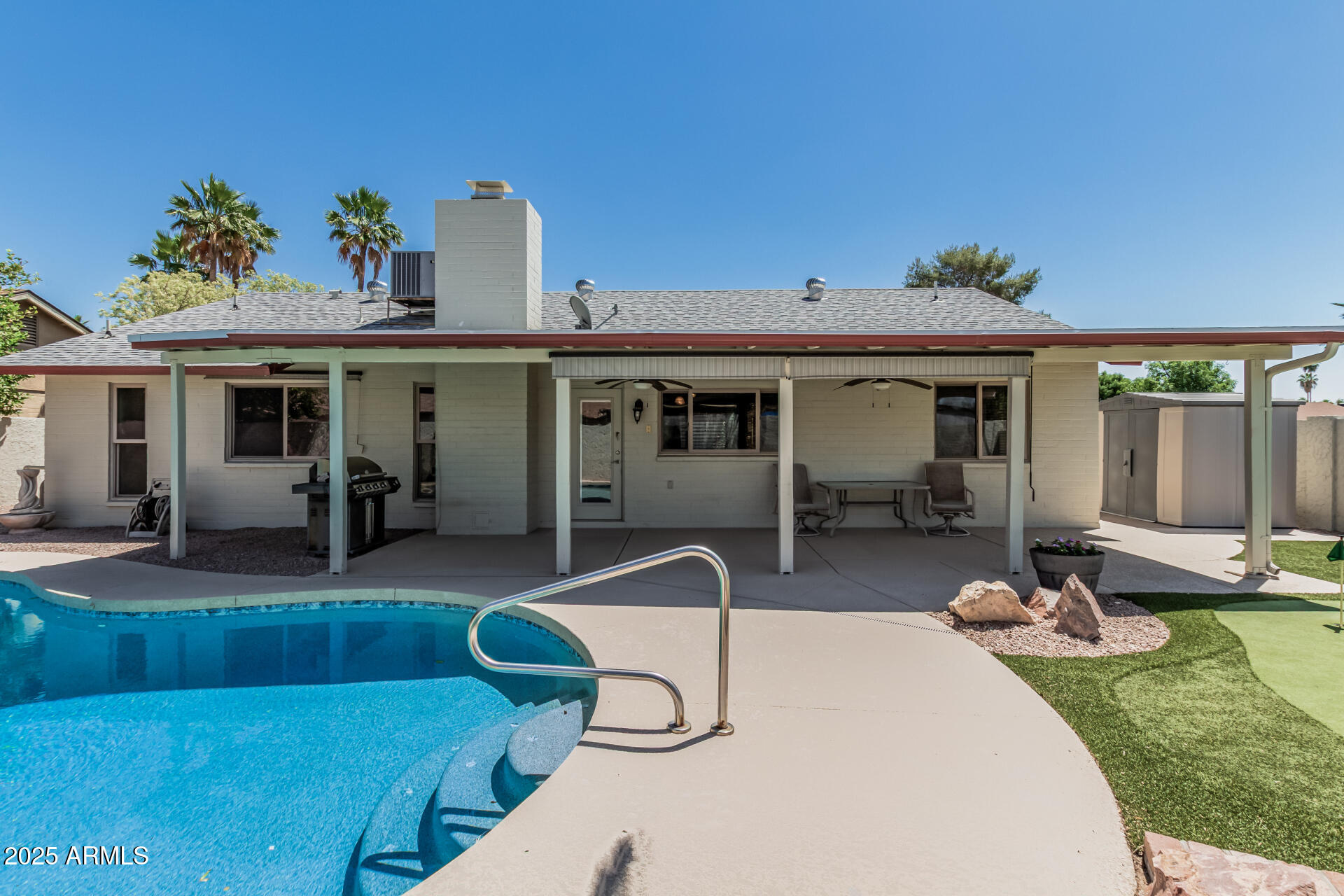 3300 N CORONADO Street