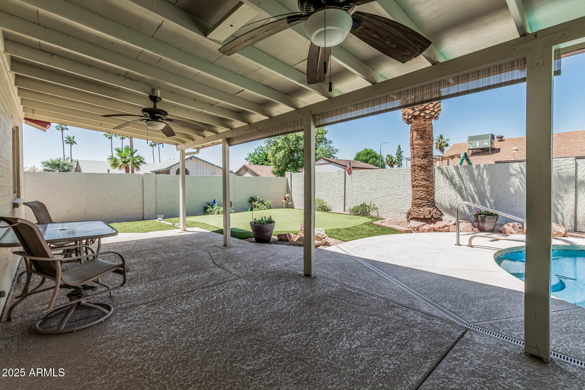 3300 N CORONADO Street