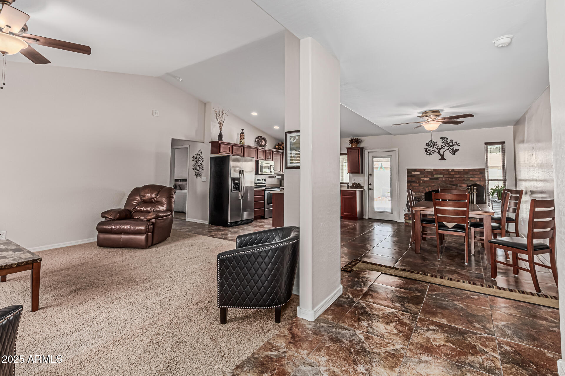 3300 N CORONADO Street