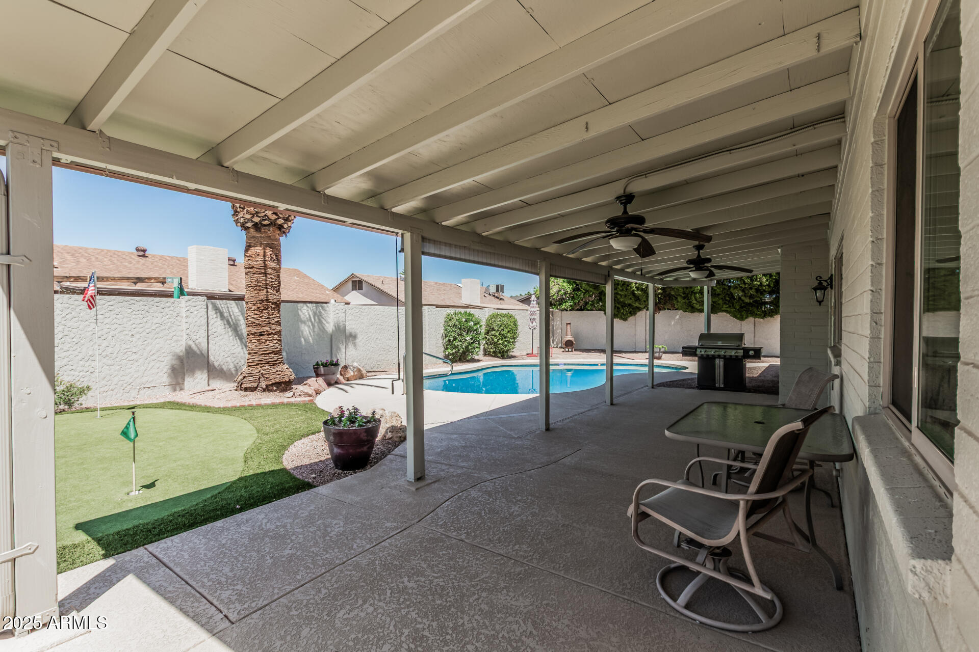 3300 N CORONADO Street