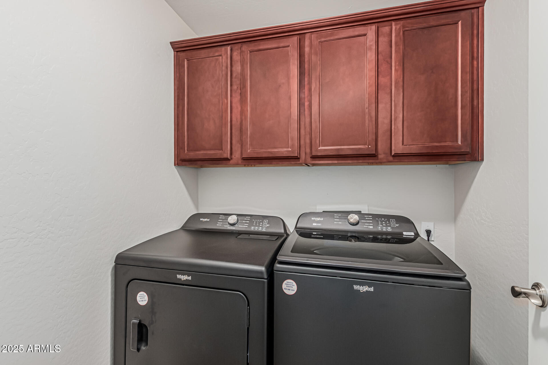 3300 N CORONADO Street