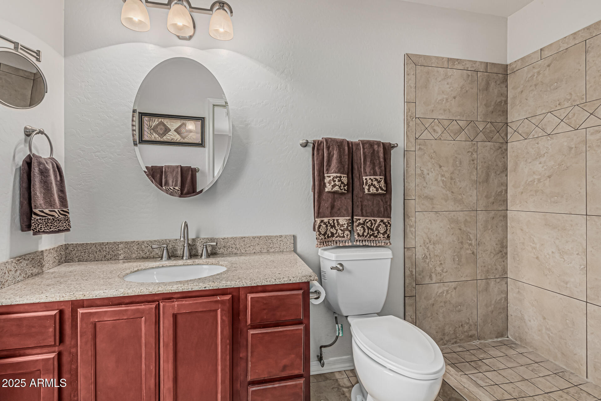 3300 N CORONADO Street