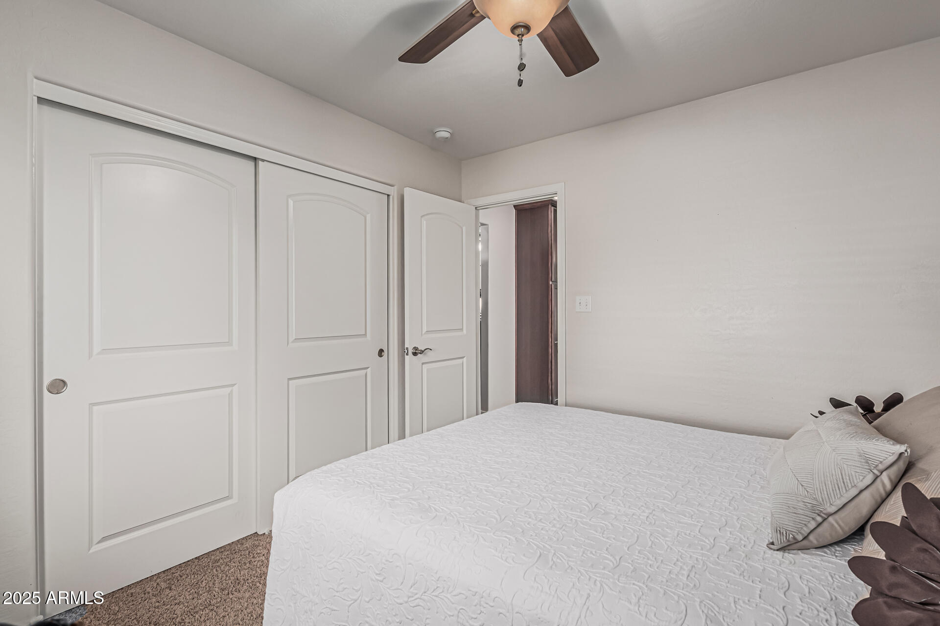 3300 N CORONADO Street