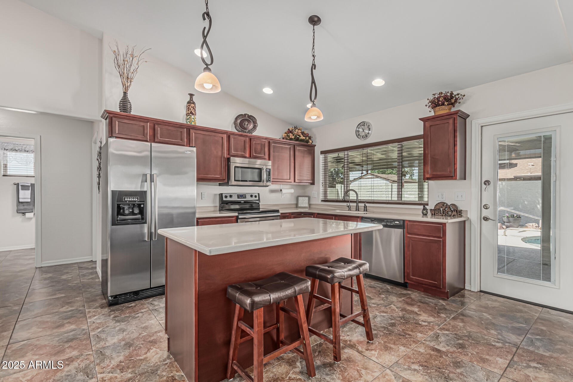 3300 N CORONADO Street