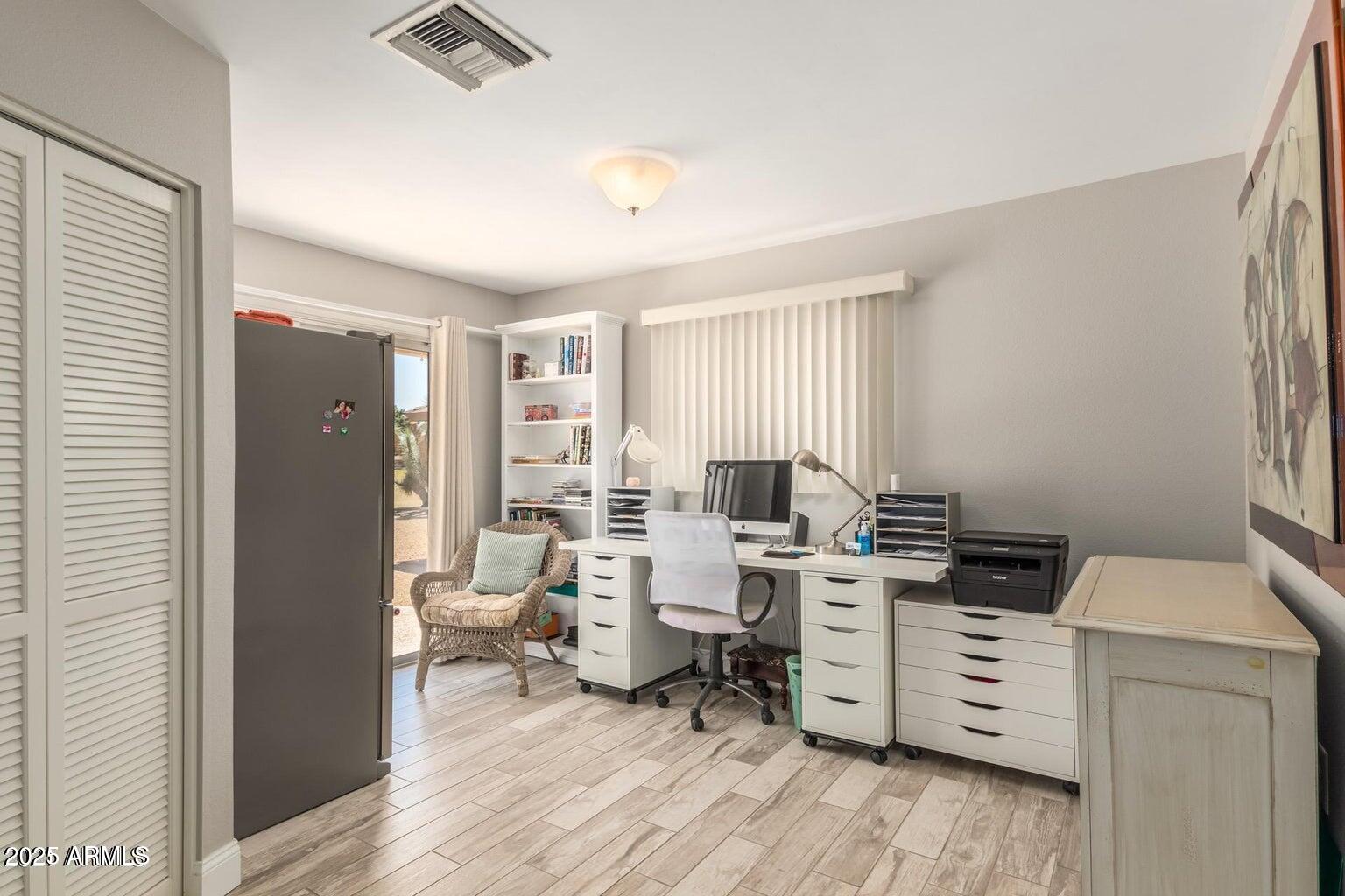 17419 N LINDGREN Avenue