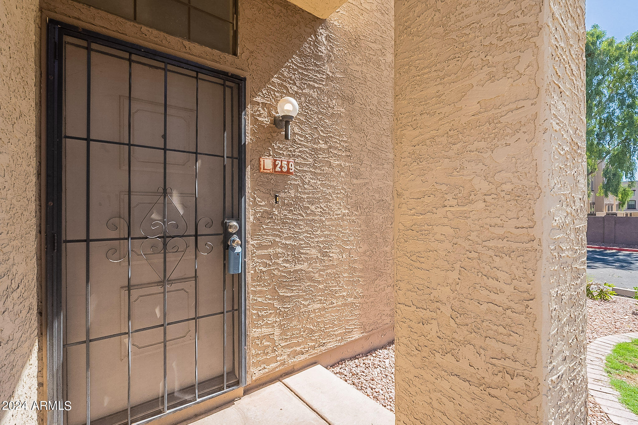 1905 E UNIVERSITY Drive, 259