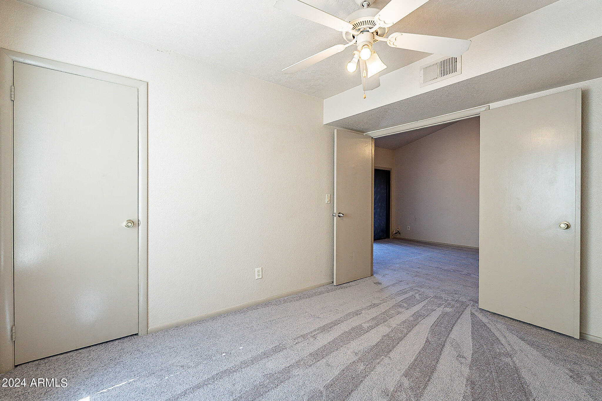 1905 E UNIVERSITY Drive, 259