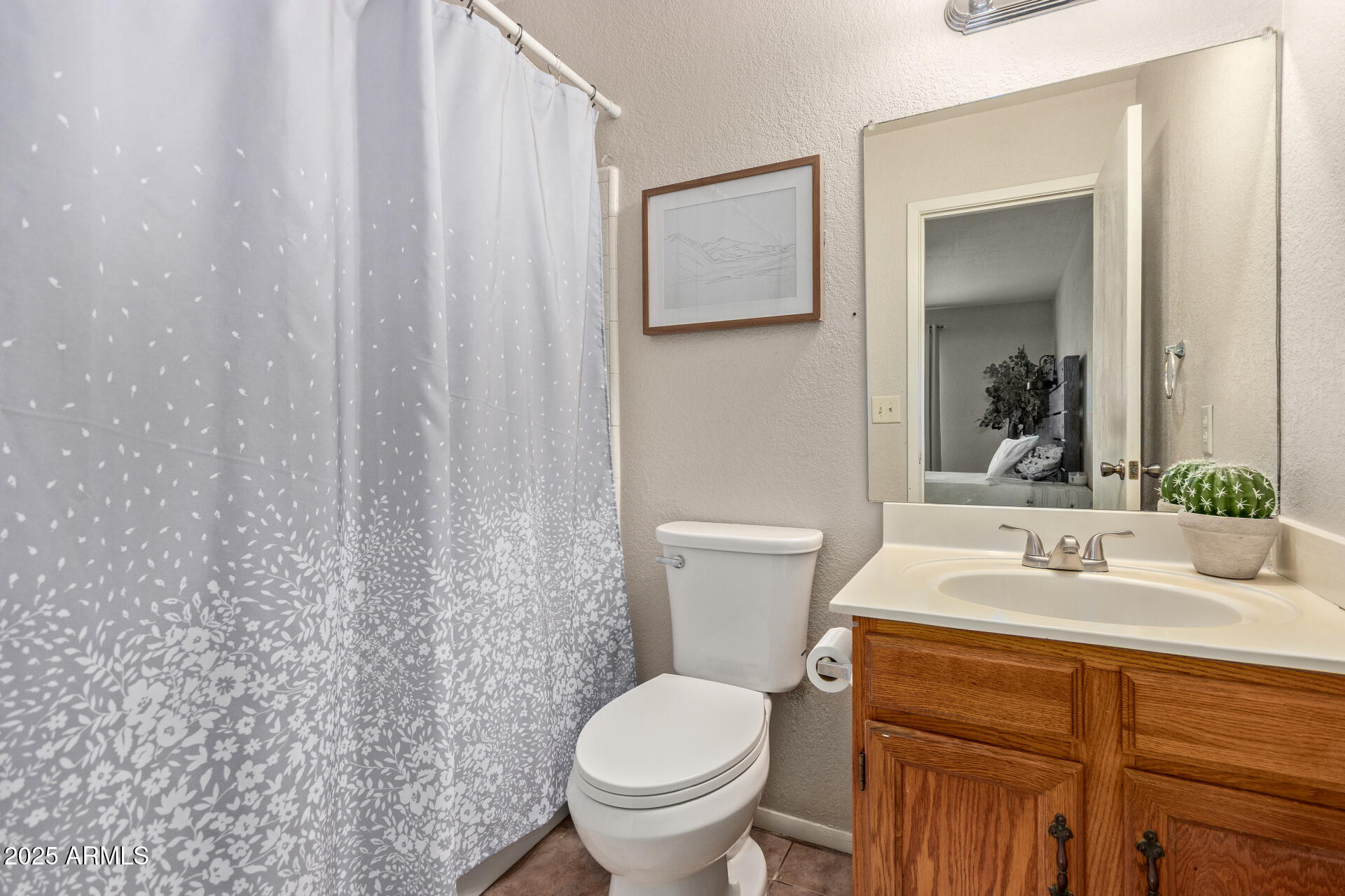 5136 E EVERGREEN Street, 1142