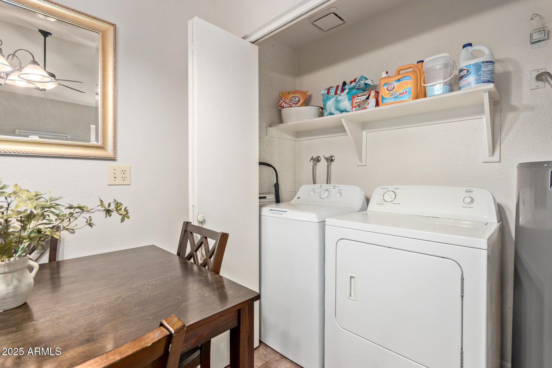 5136 E EVERGREEN Street, 1142