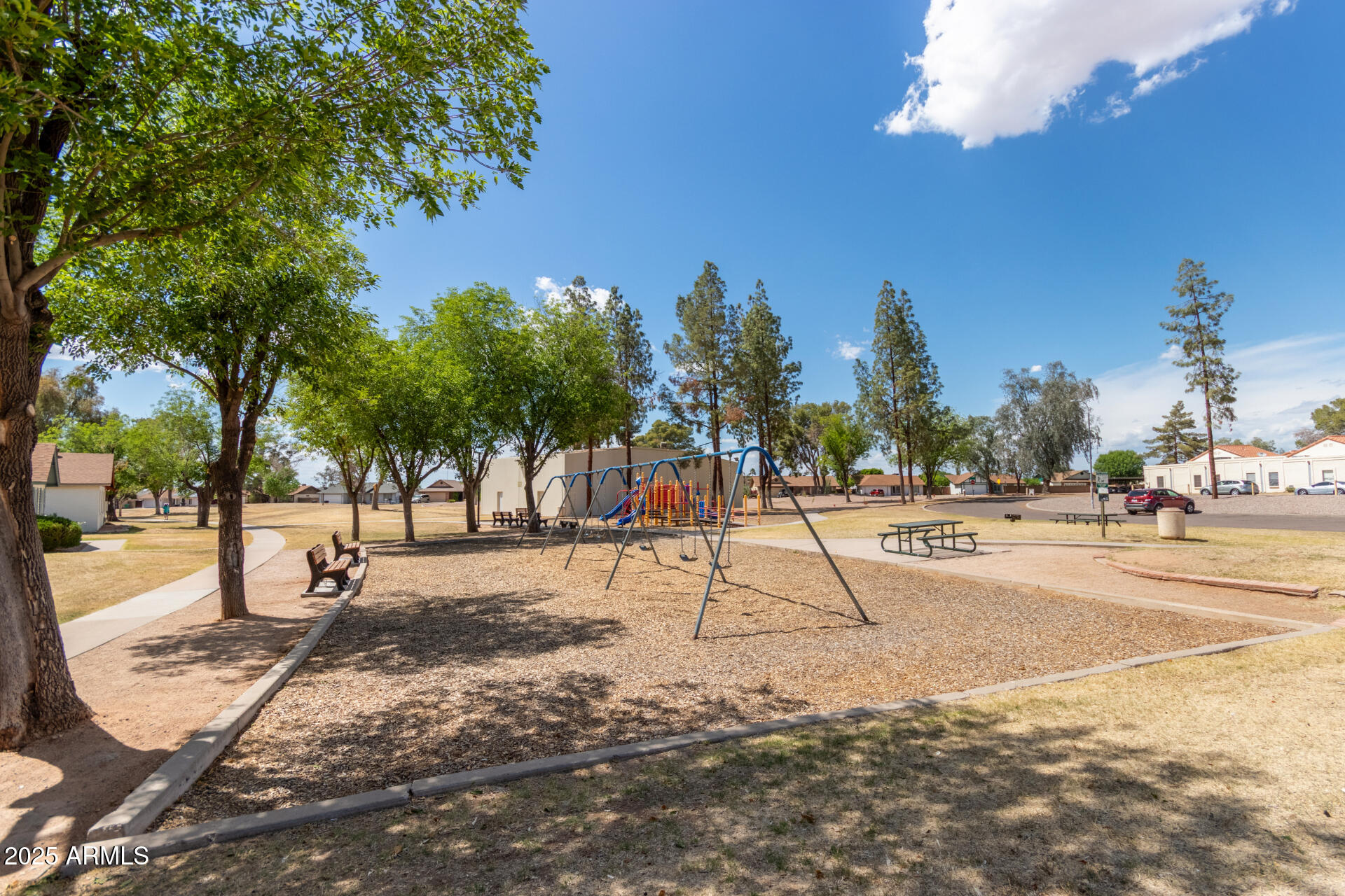 5136 E EVERGREEN Street, 1142