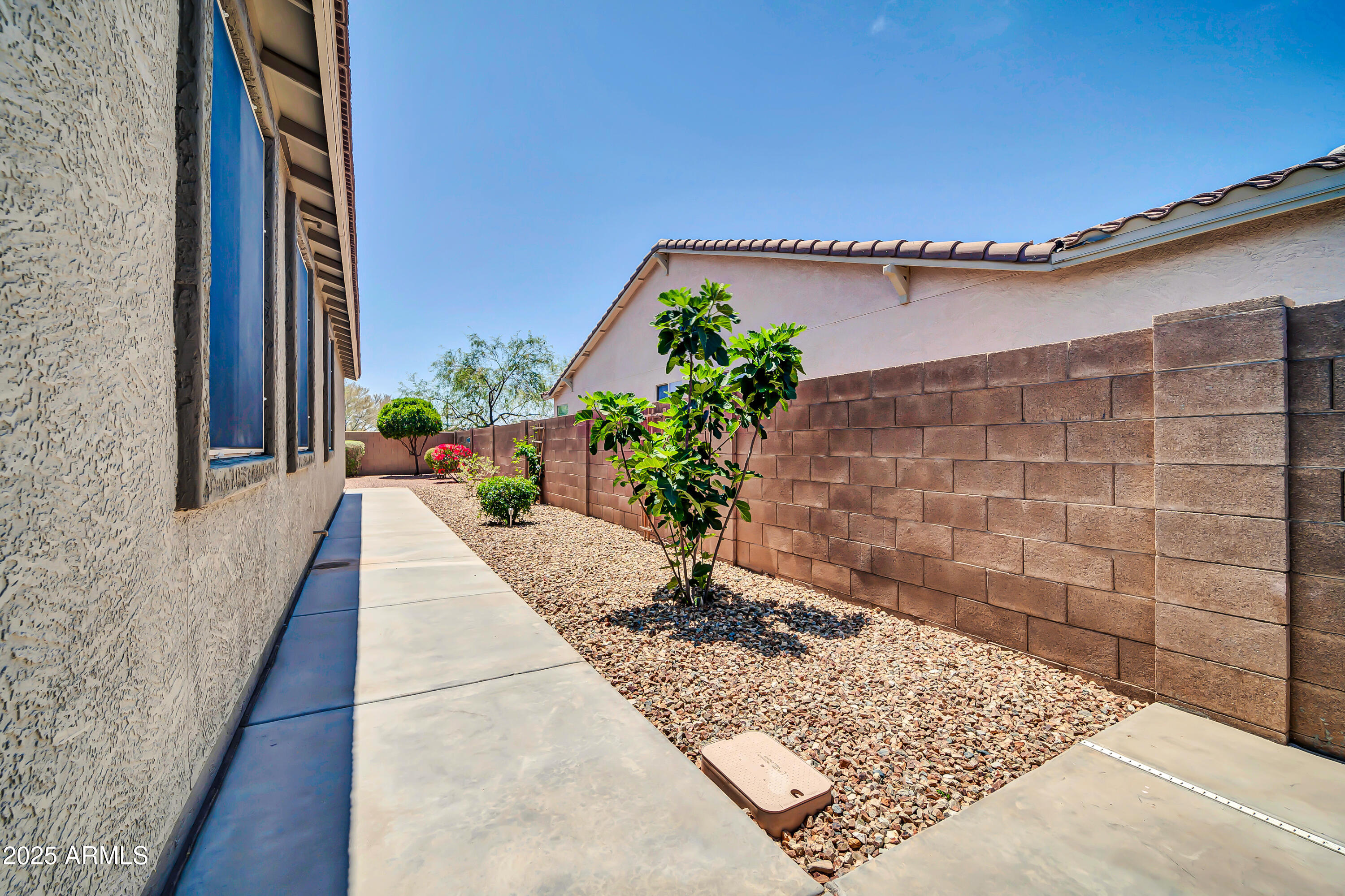 17429 W RED BIRD Road