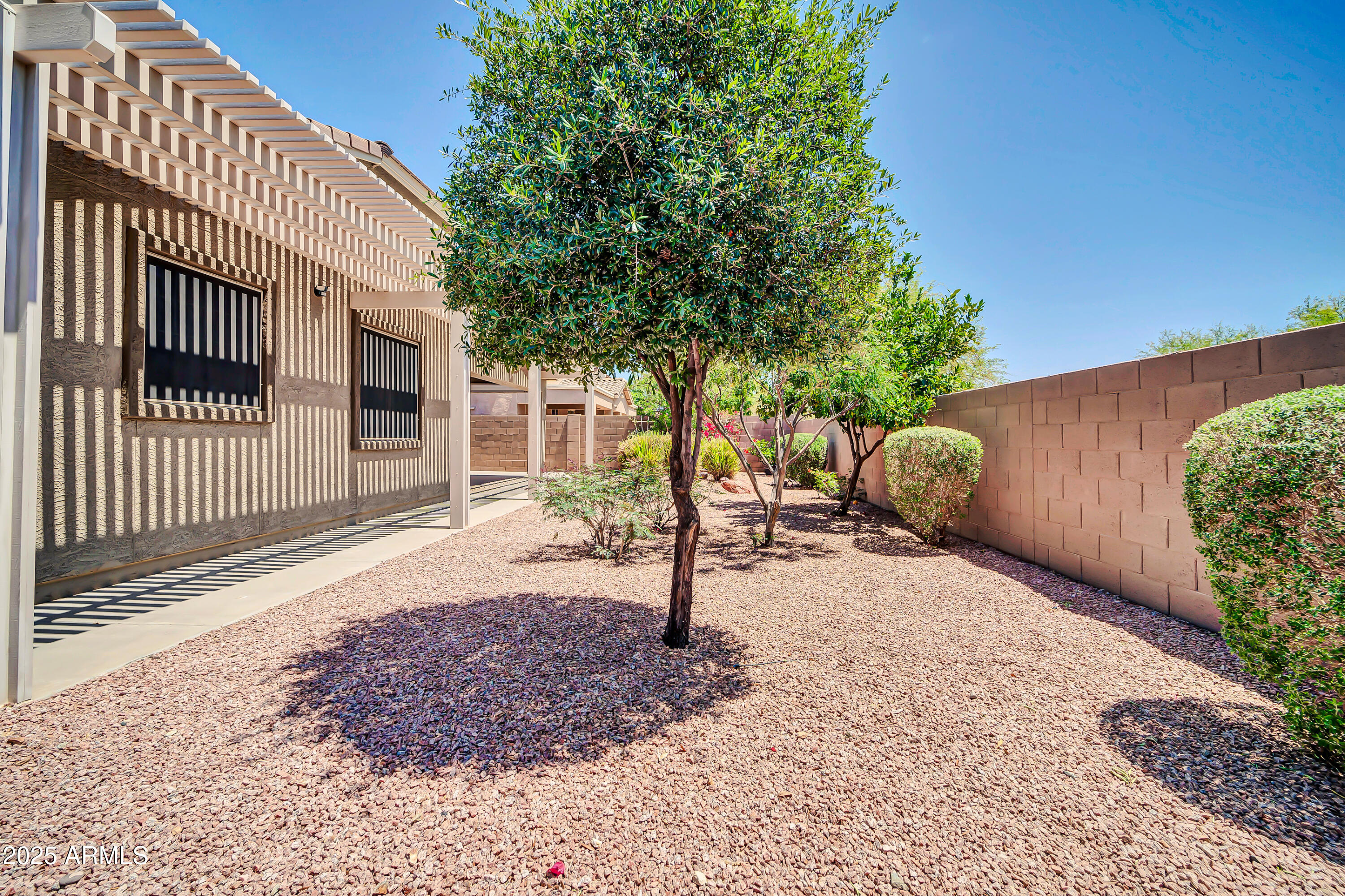 17429 W RED BIRD Road