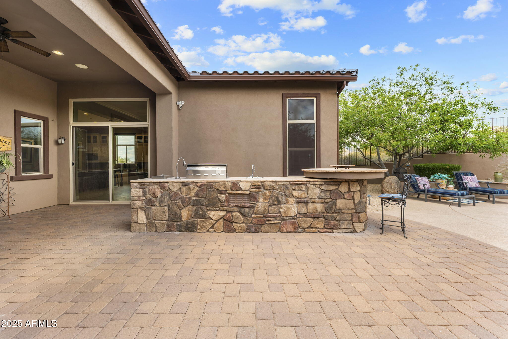 9936 E WINTER SUN Drive