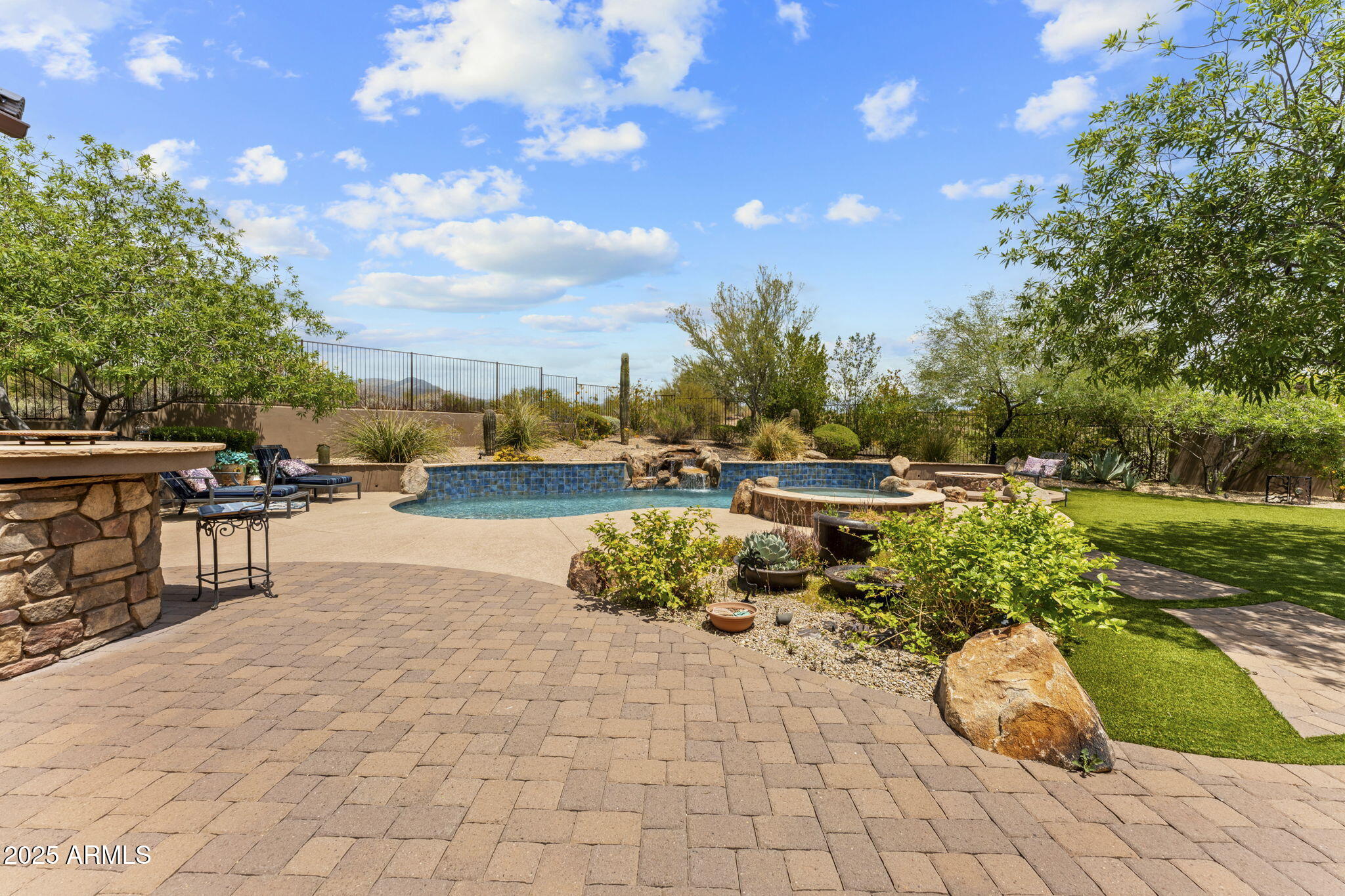 9936 E WINTER SUN Drive