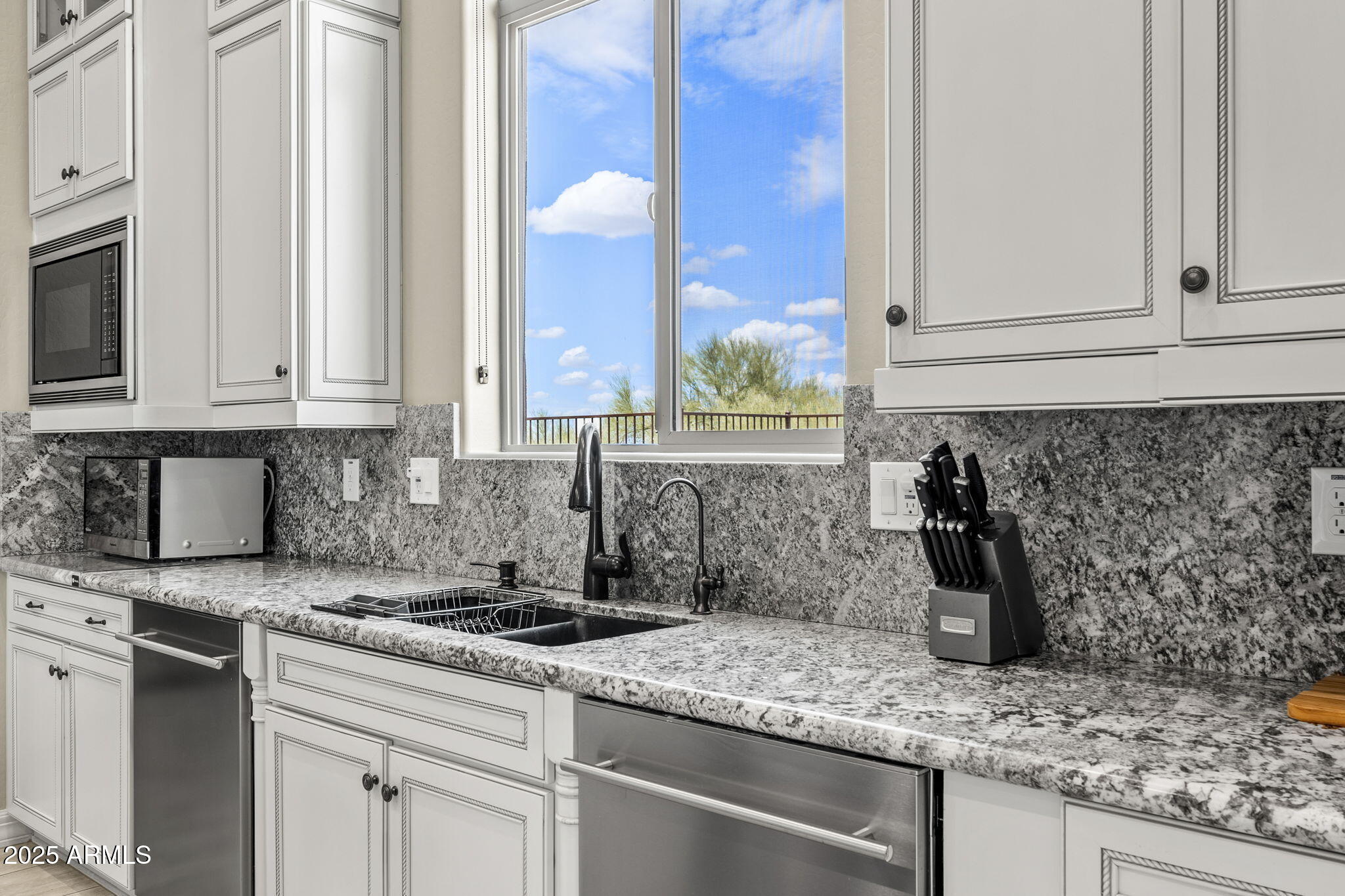 9936 E WINTER SUN Drive