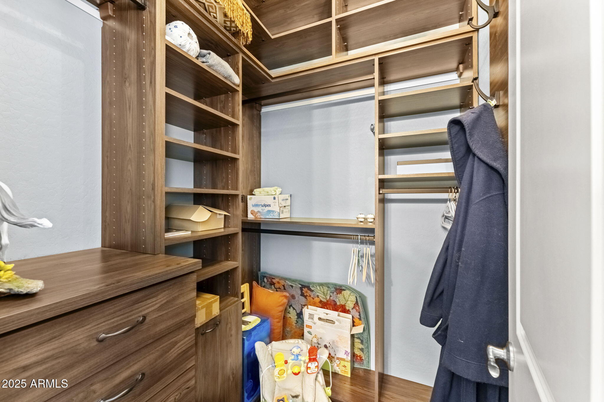 9936 E WINTER SUN Drive