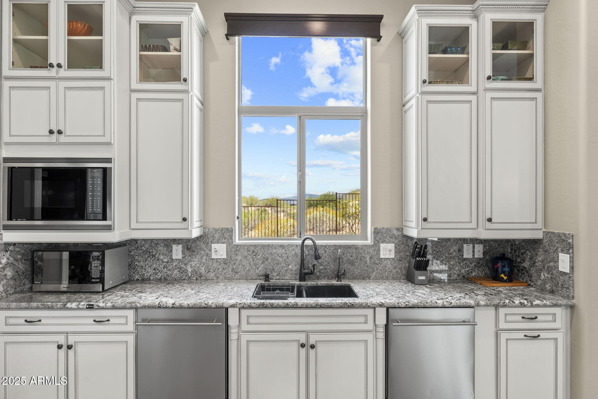 9936 E WINTER SUN Drive