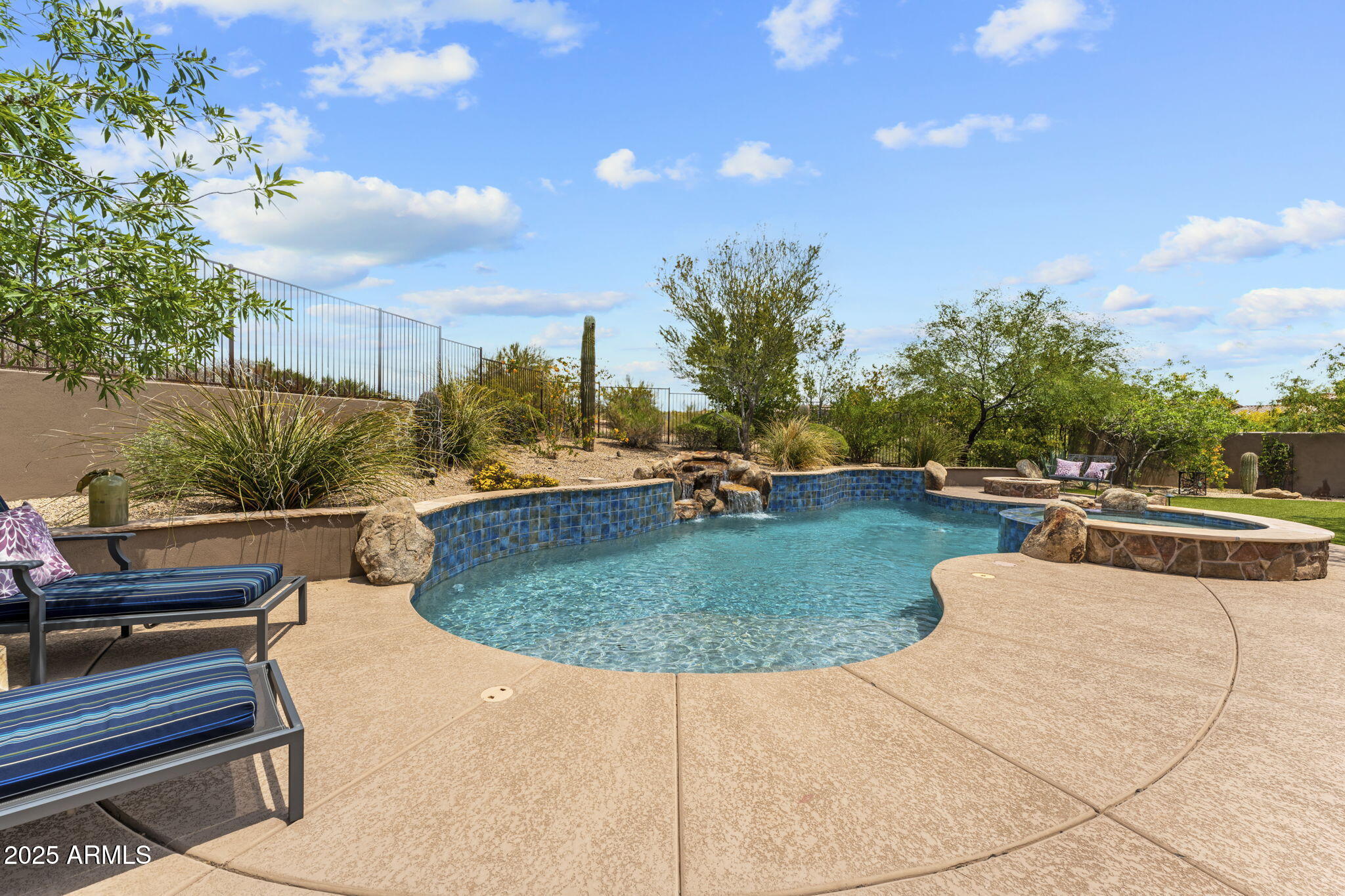 9936 E WINTER SUN Drive