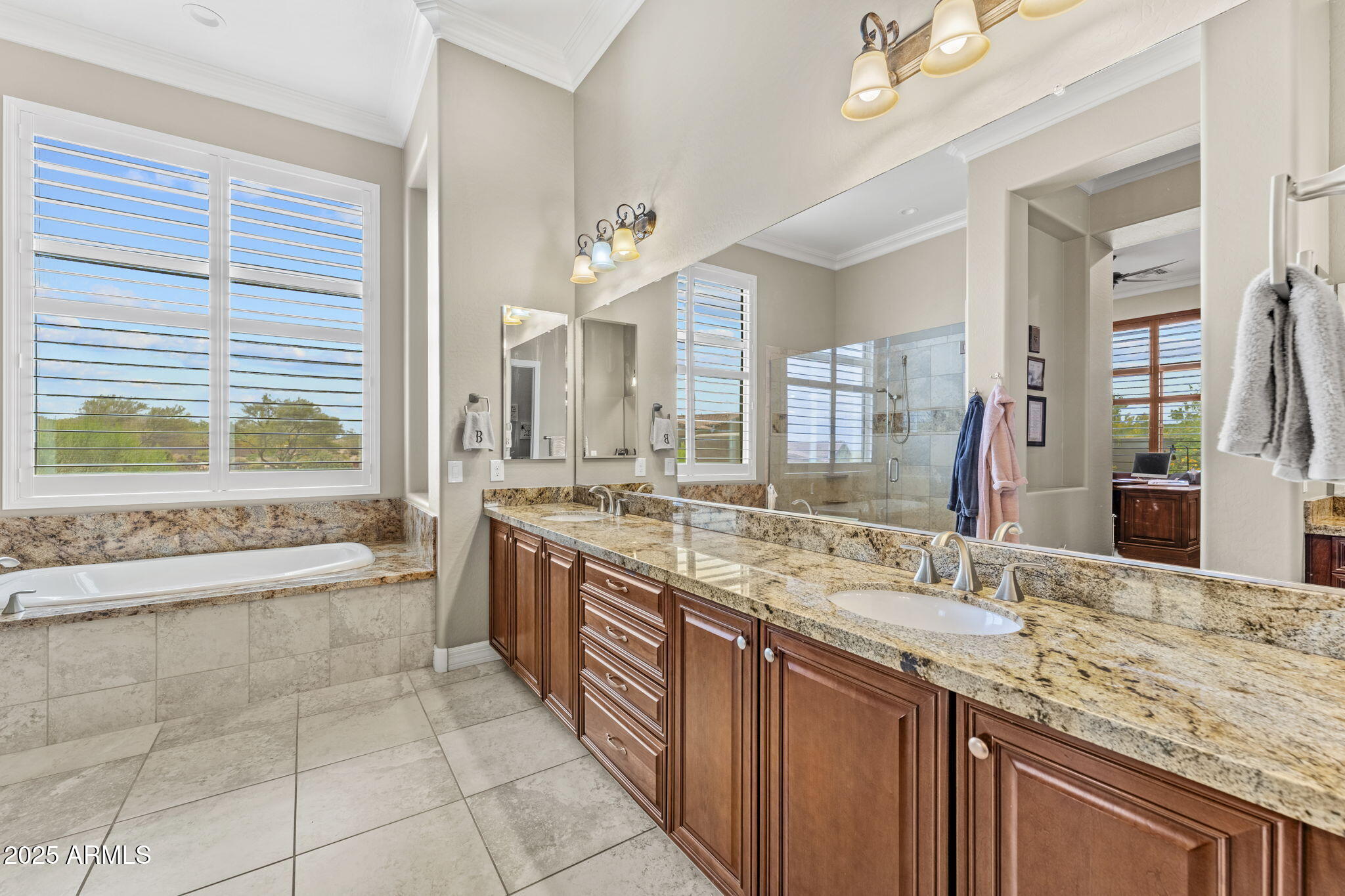 9936 E WINTER SUN Drive