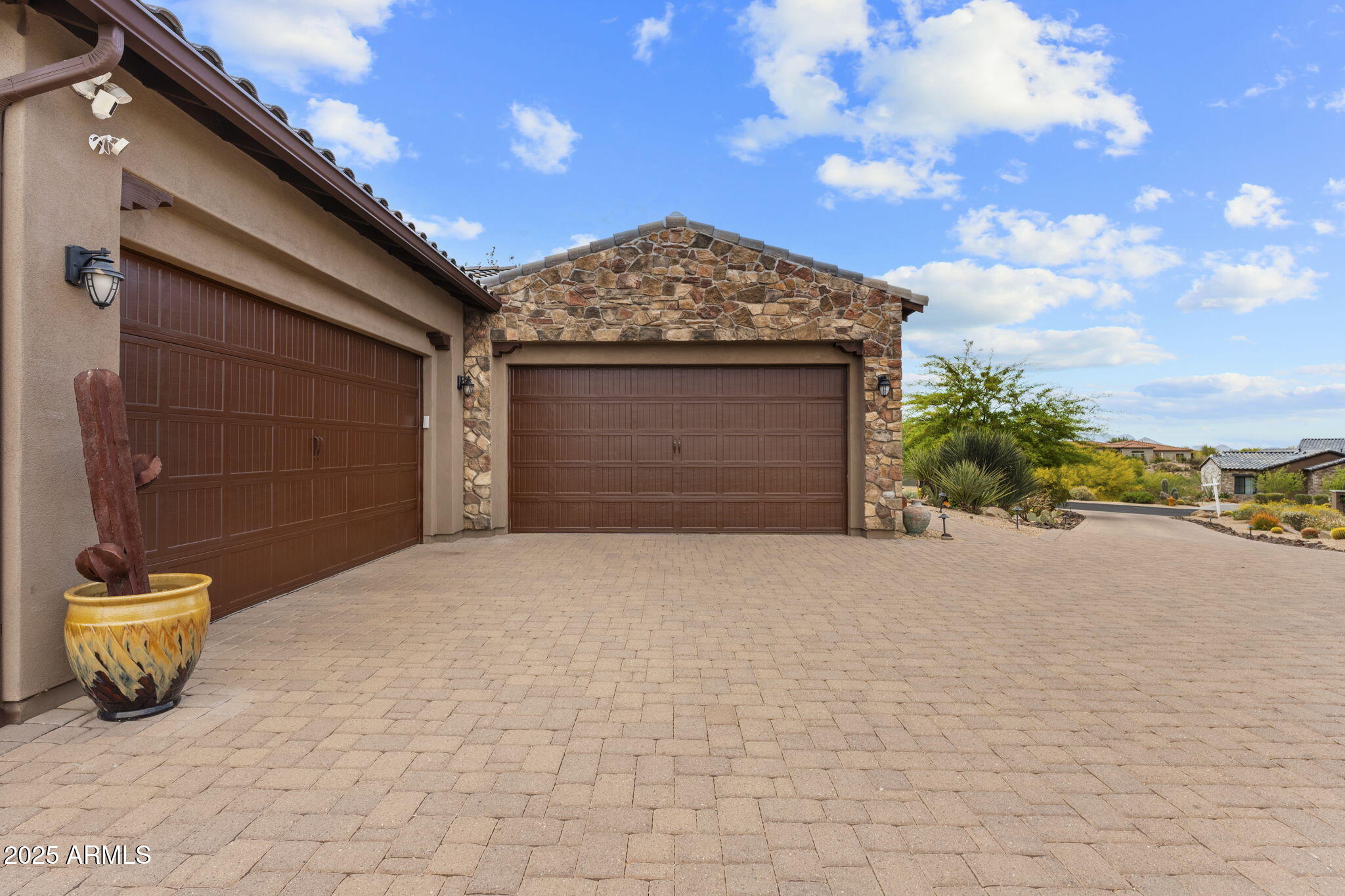 9936 E WINTER SUN Drive