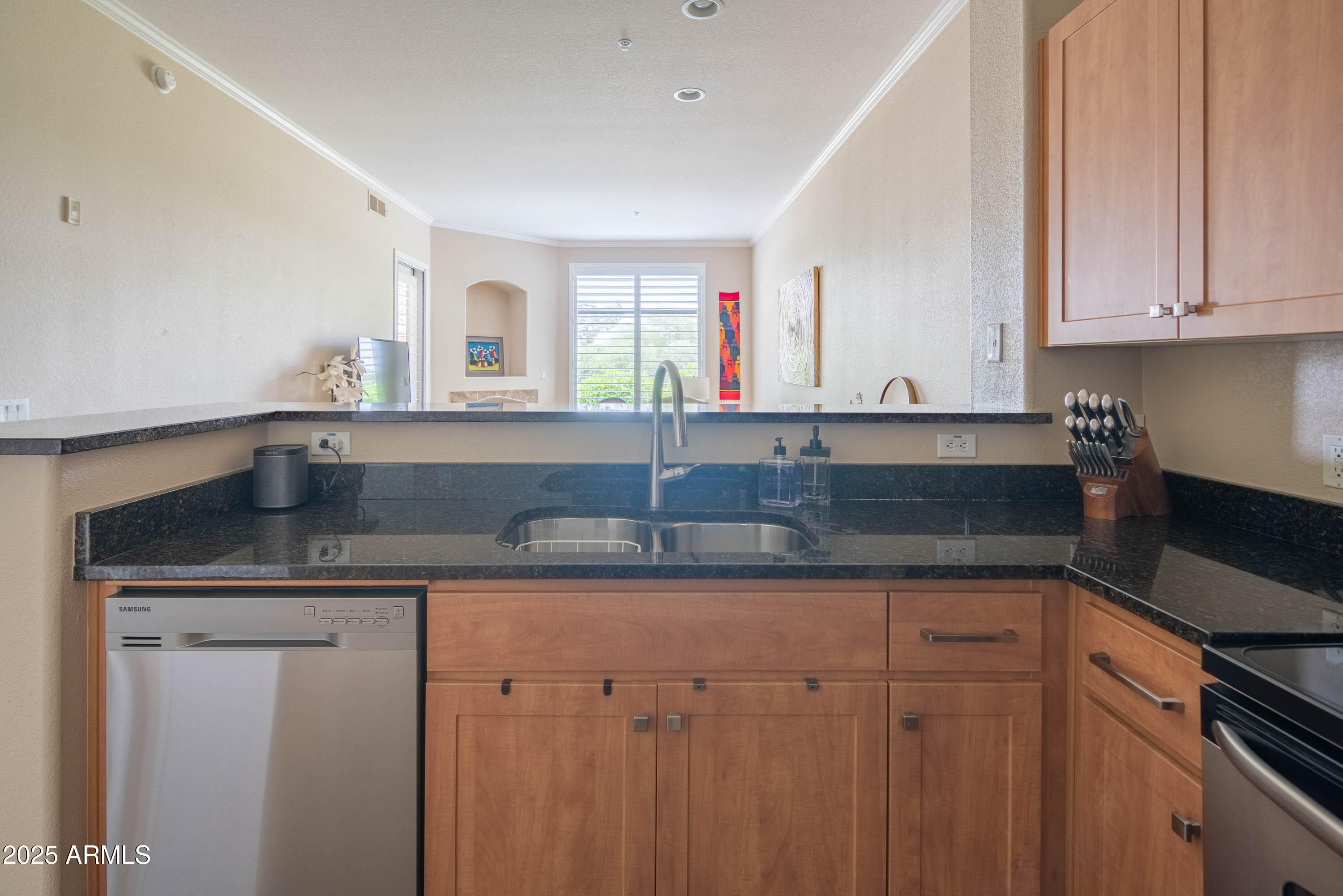 11640 N Tatum Boulevard, 1077