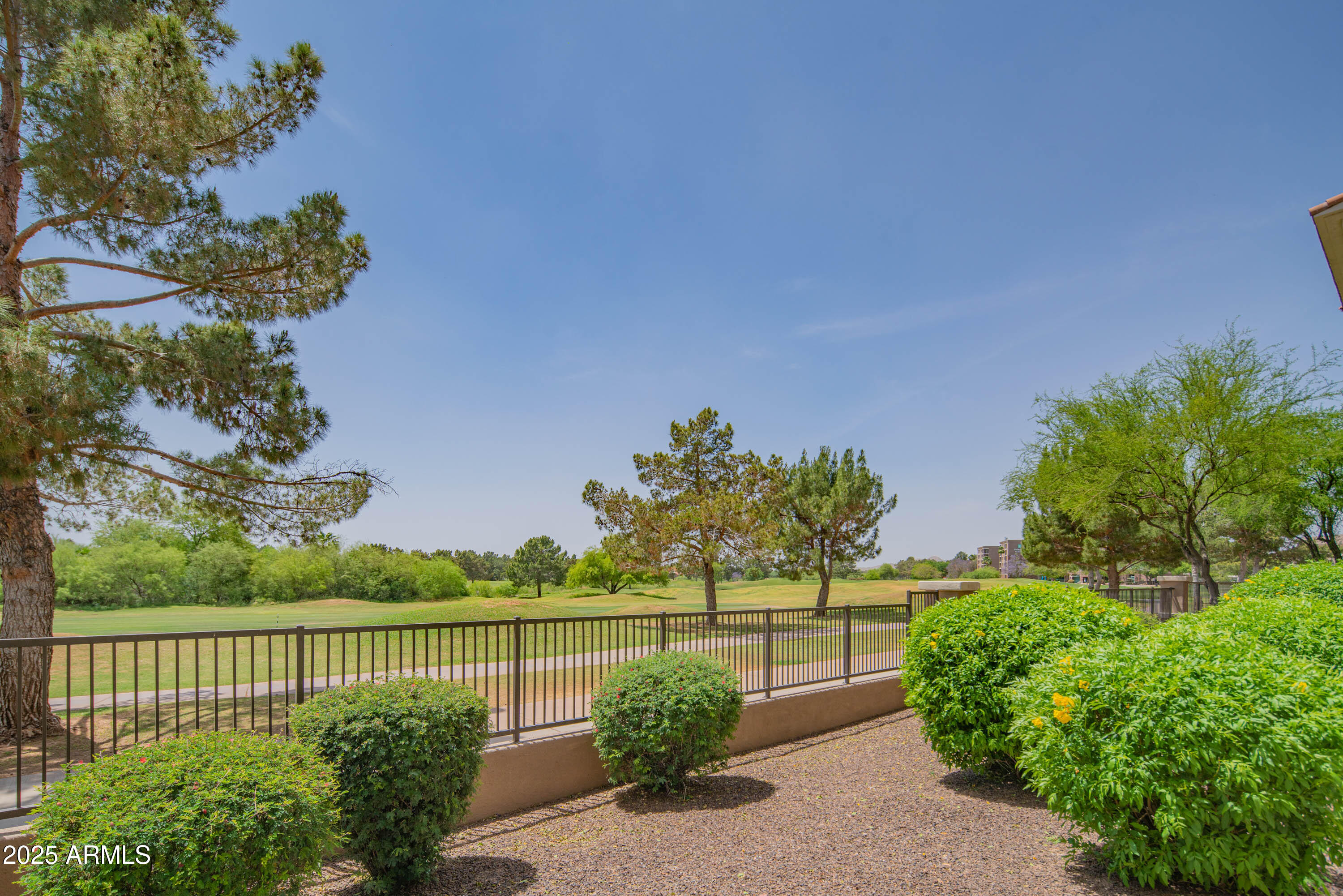 11640 N Tatum Boulevard, 1077