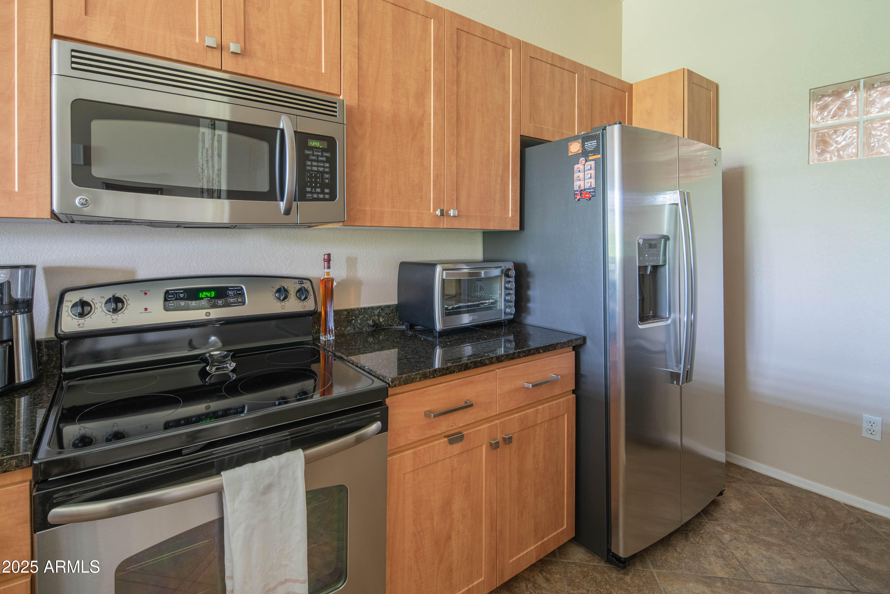 11640 N Tatum Boulevard, 1077