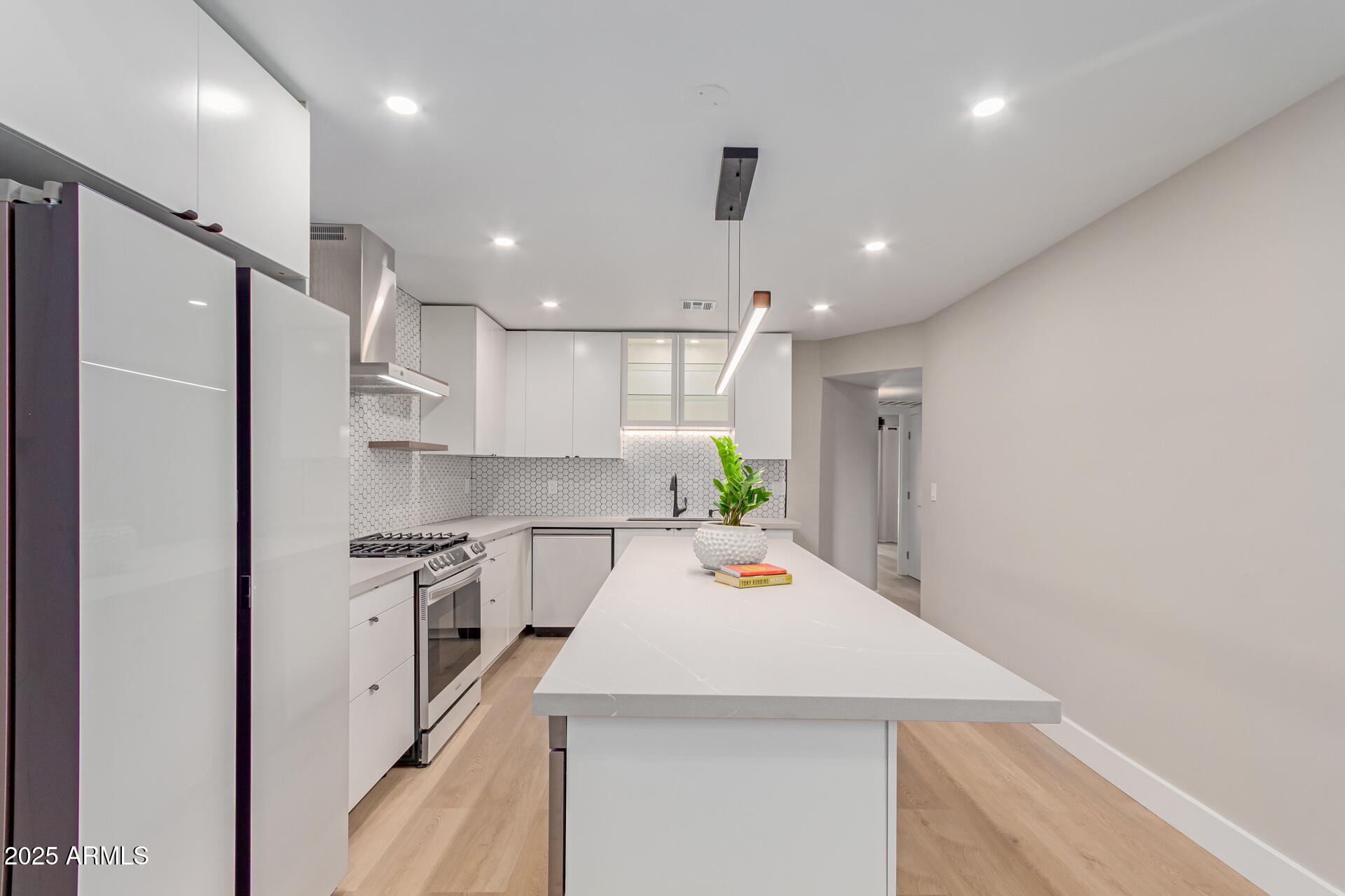 1624 E CAMPBELL Avenue, 51