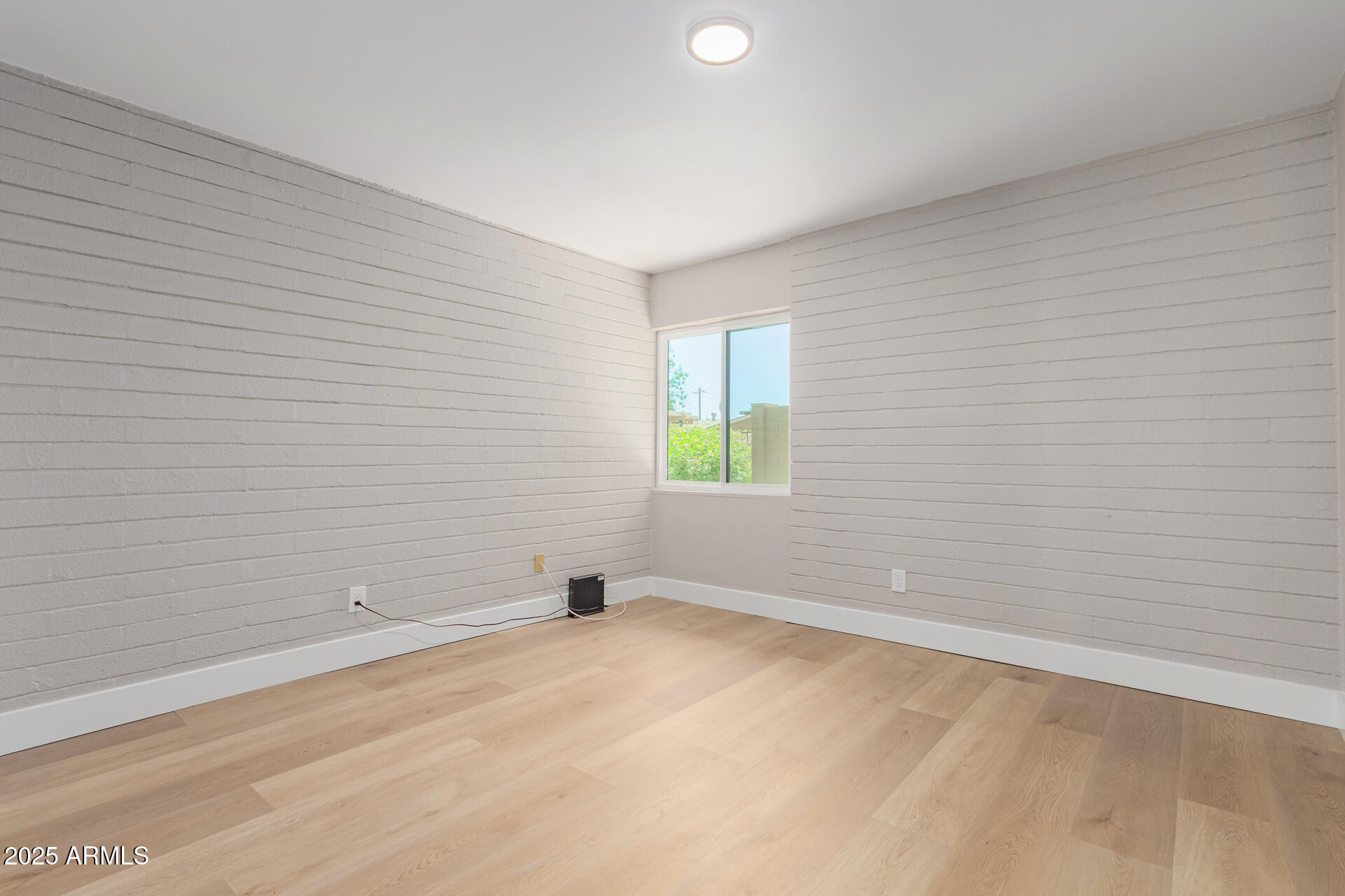 1624 E CAMPBELL Avenue, 51