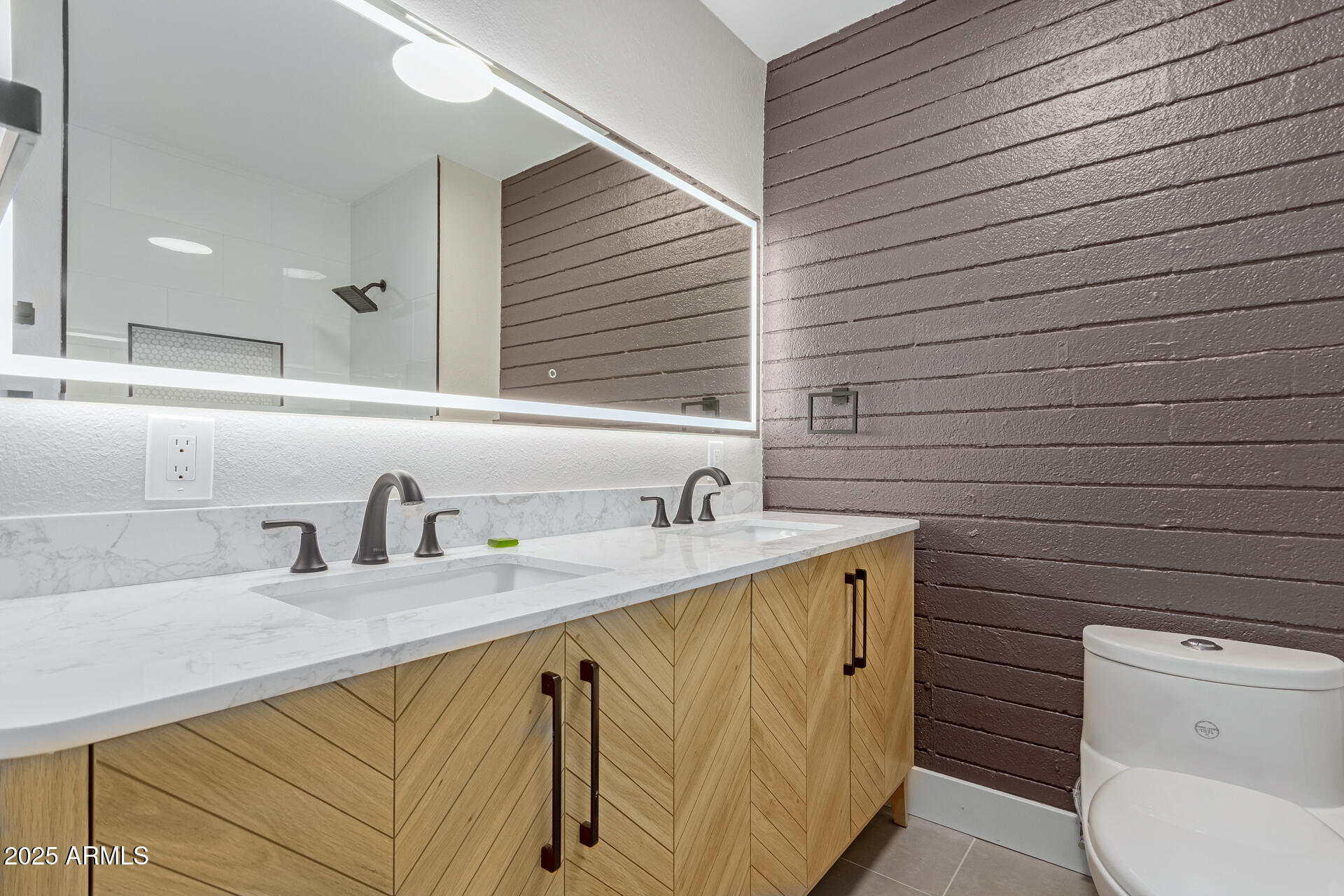 1624 E CAMPBELL Avenue, 51