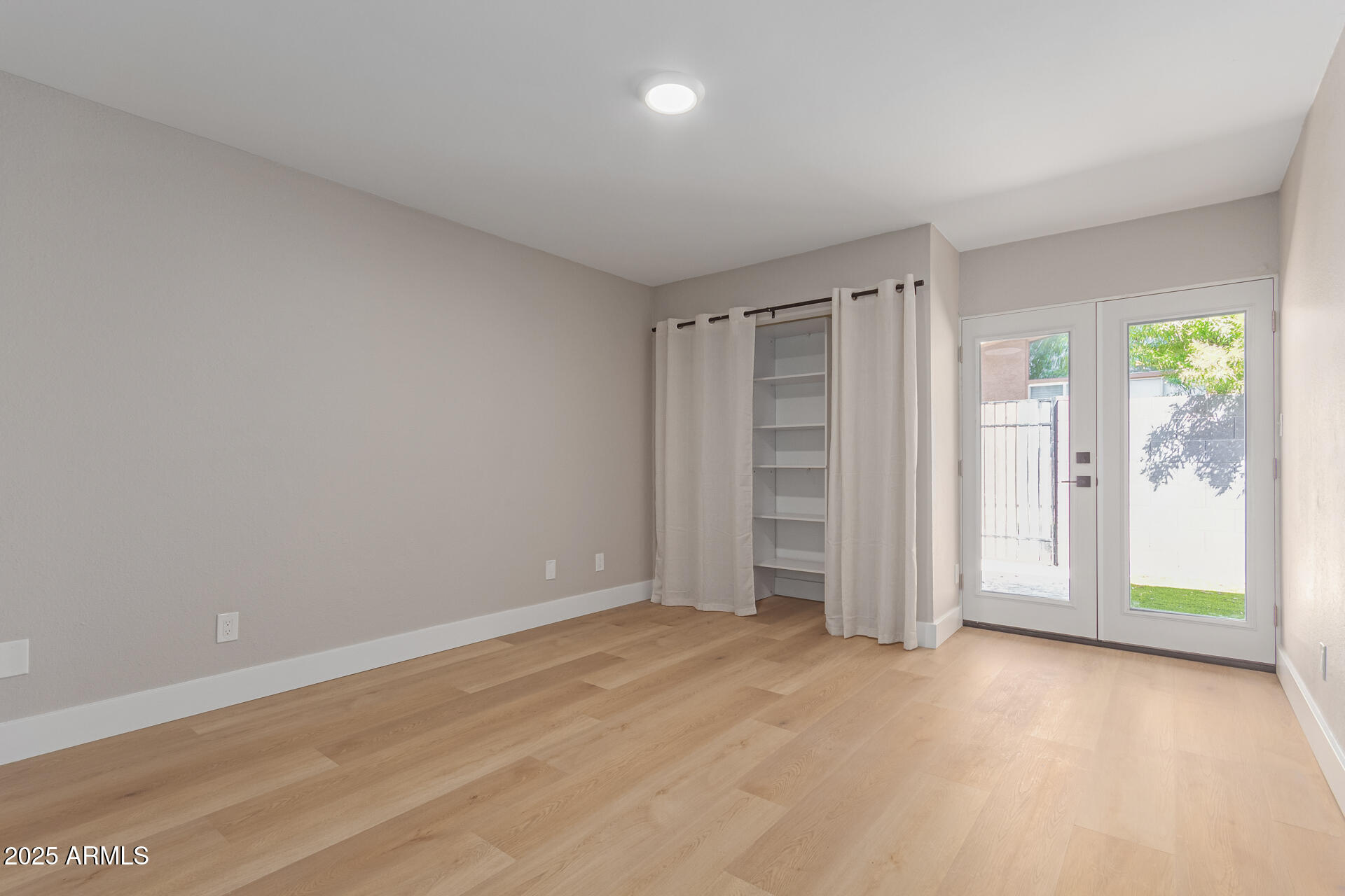 1624 E CAMPBELL Avenue, 51