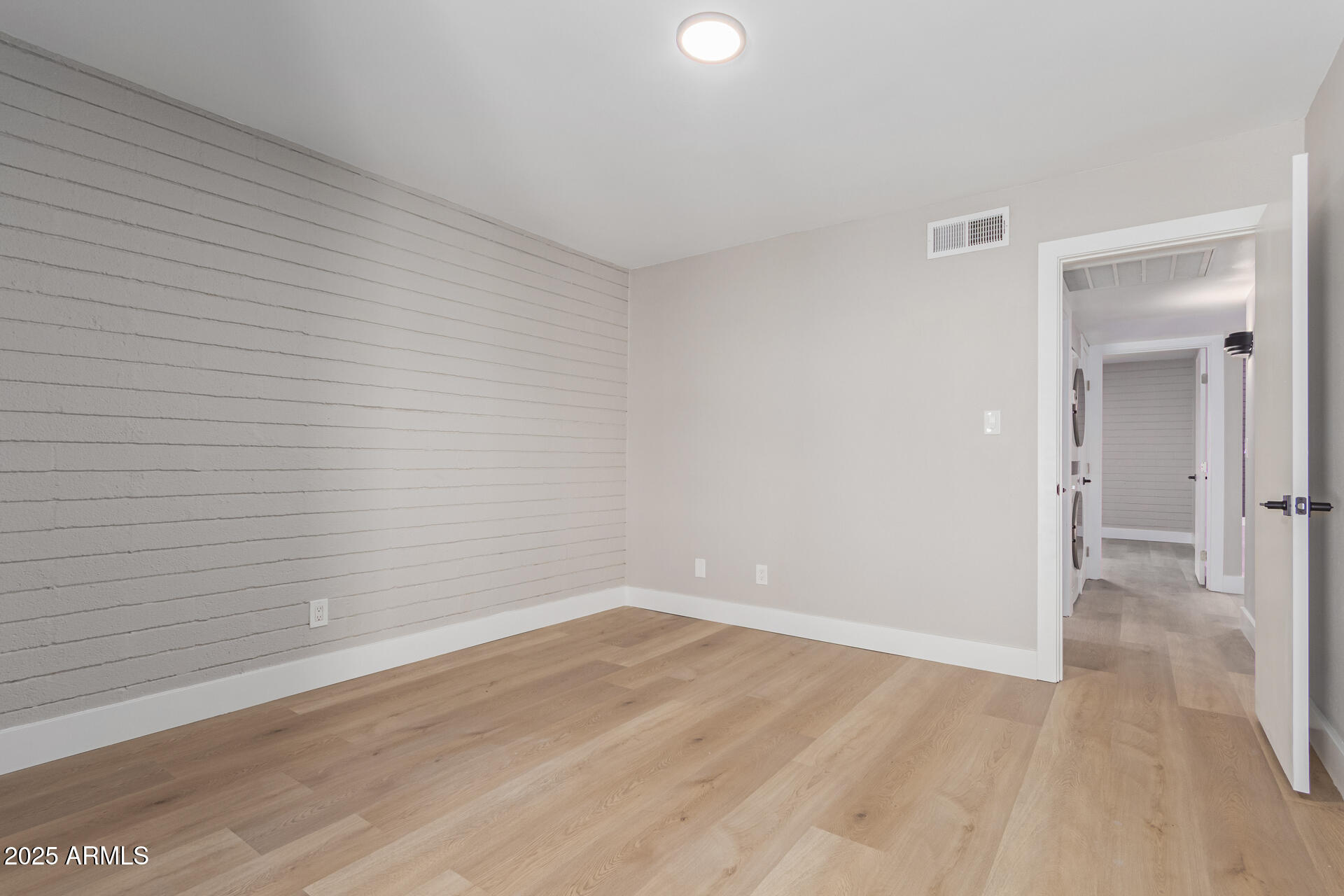 1624 E CAMPBELL Avenue, 51