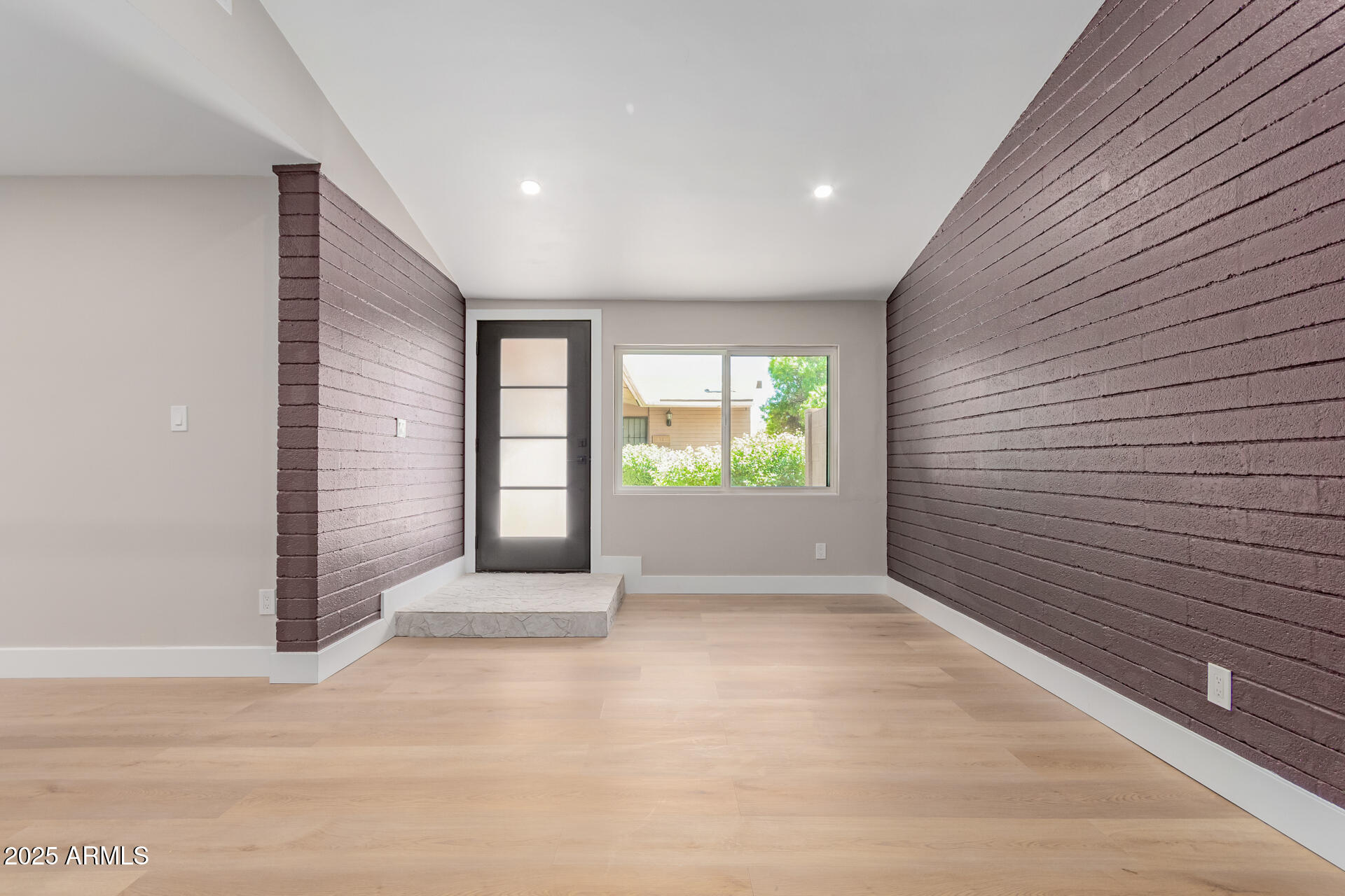 1624 E CAMPBELL Avenue, 51