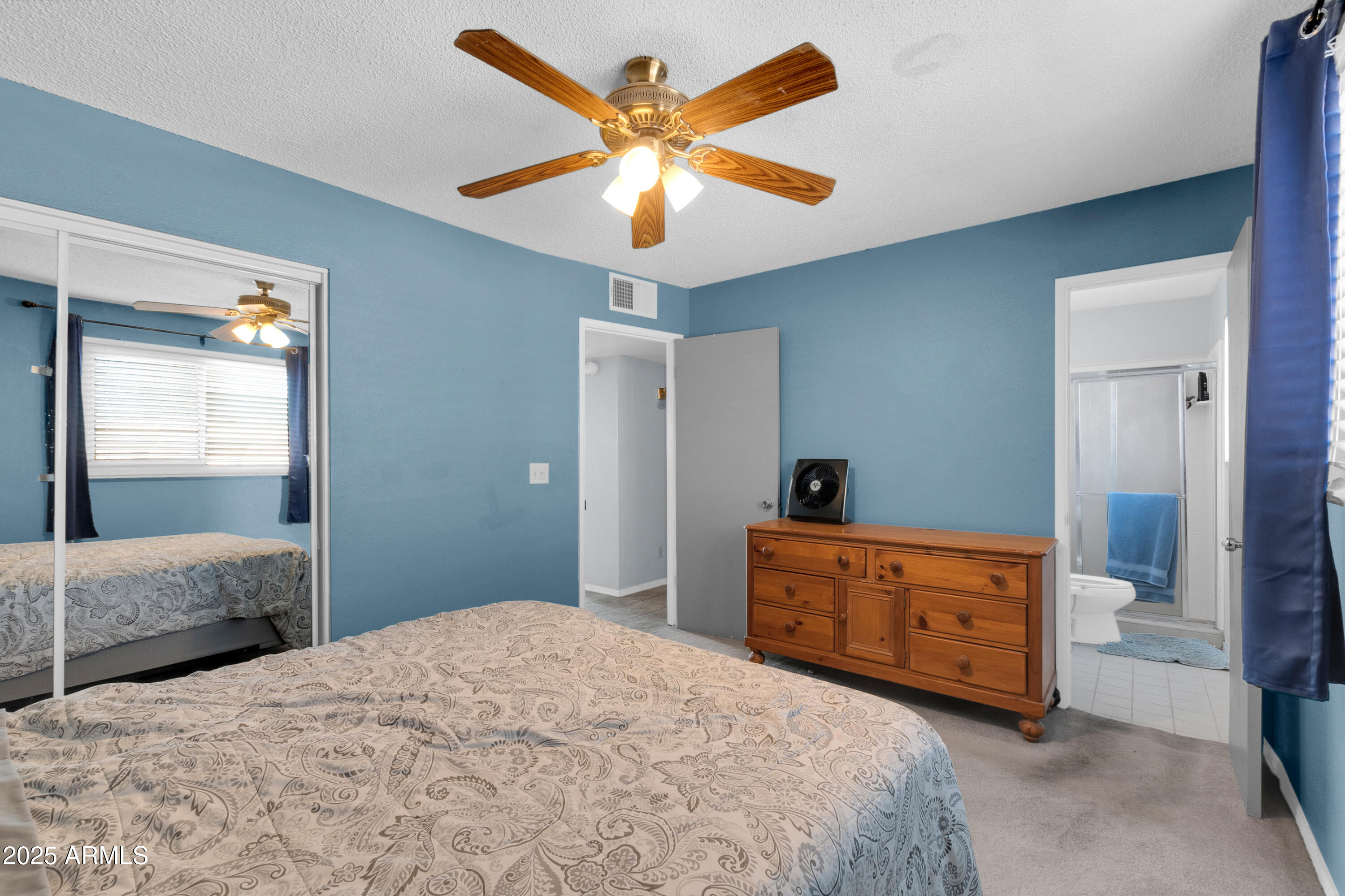 3422 W POINSETTIA Drive