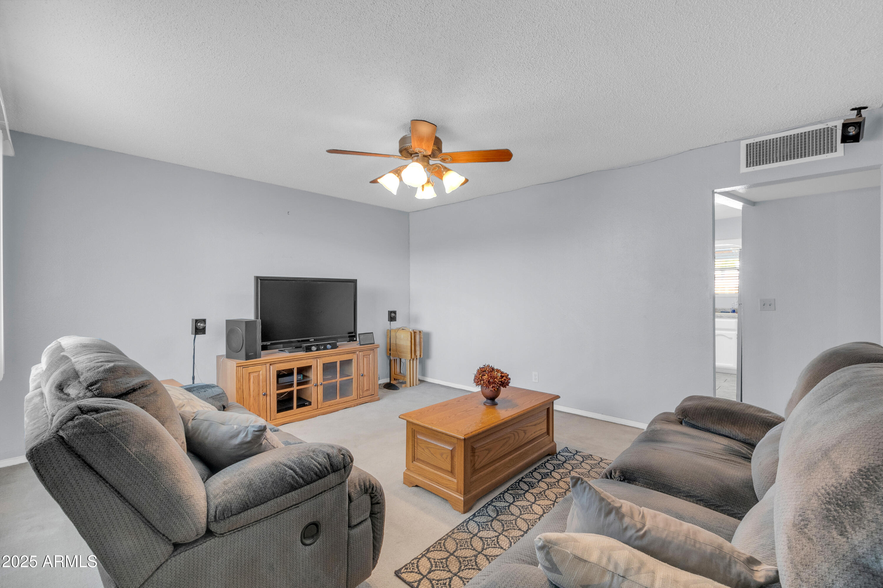 3422 W POINSETTIA Drive