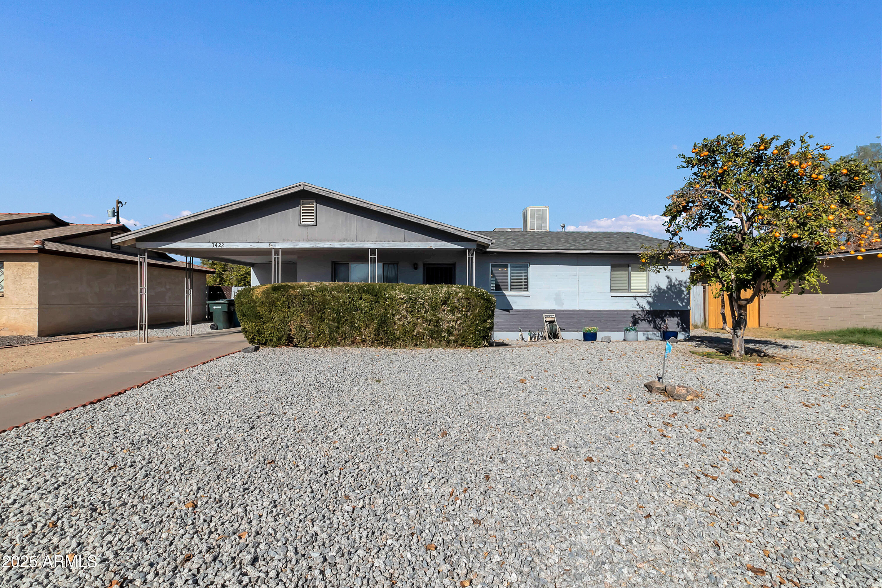 3422 W POINSETTIA Drive