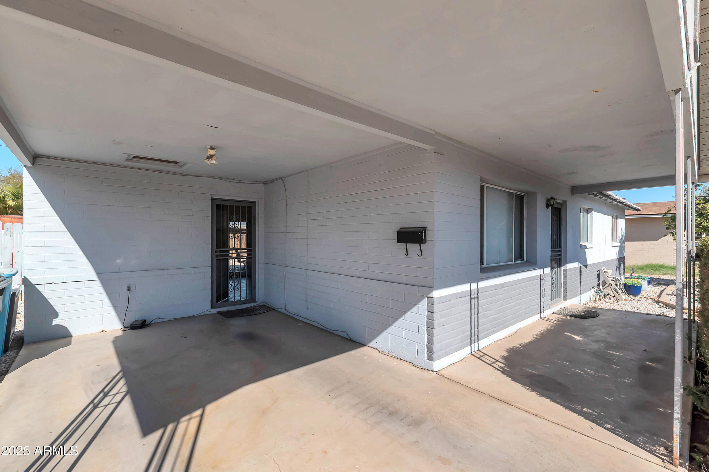 3422 W POINSETTIA Drive