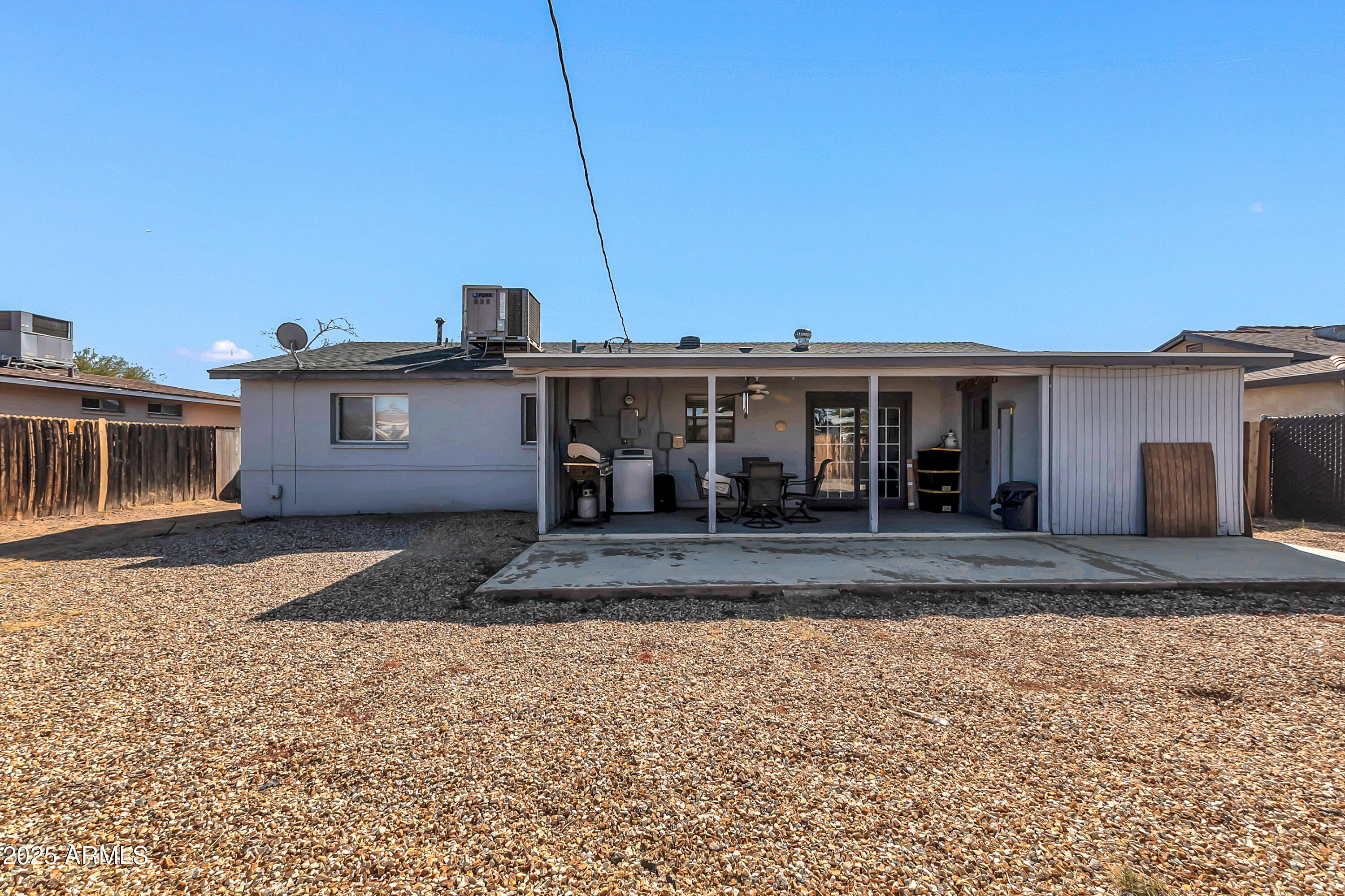 3422 W POINSETTIA Drive