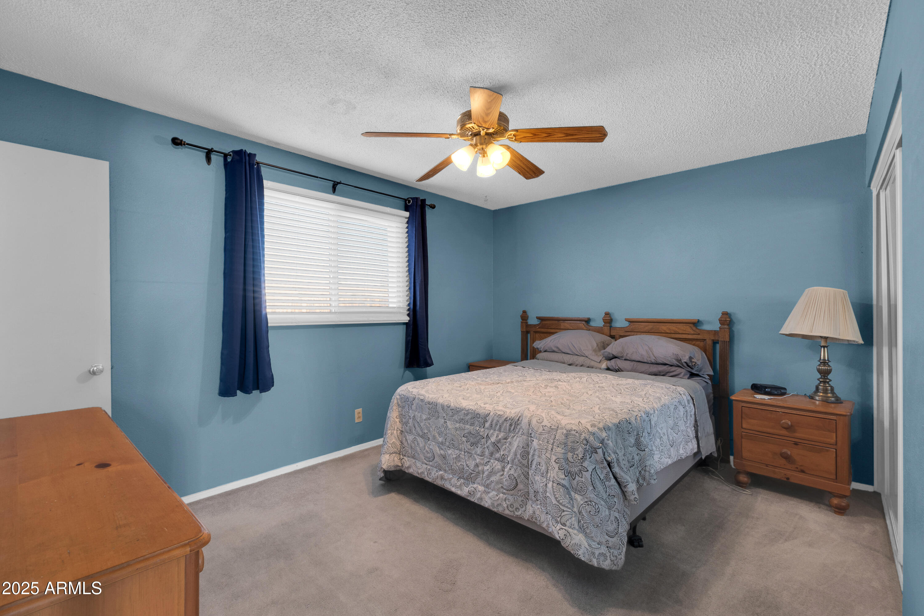 3422 W POINSETTIA Drive