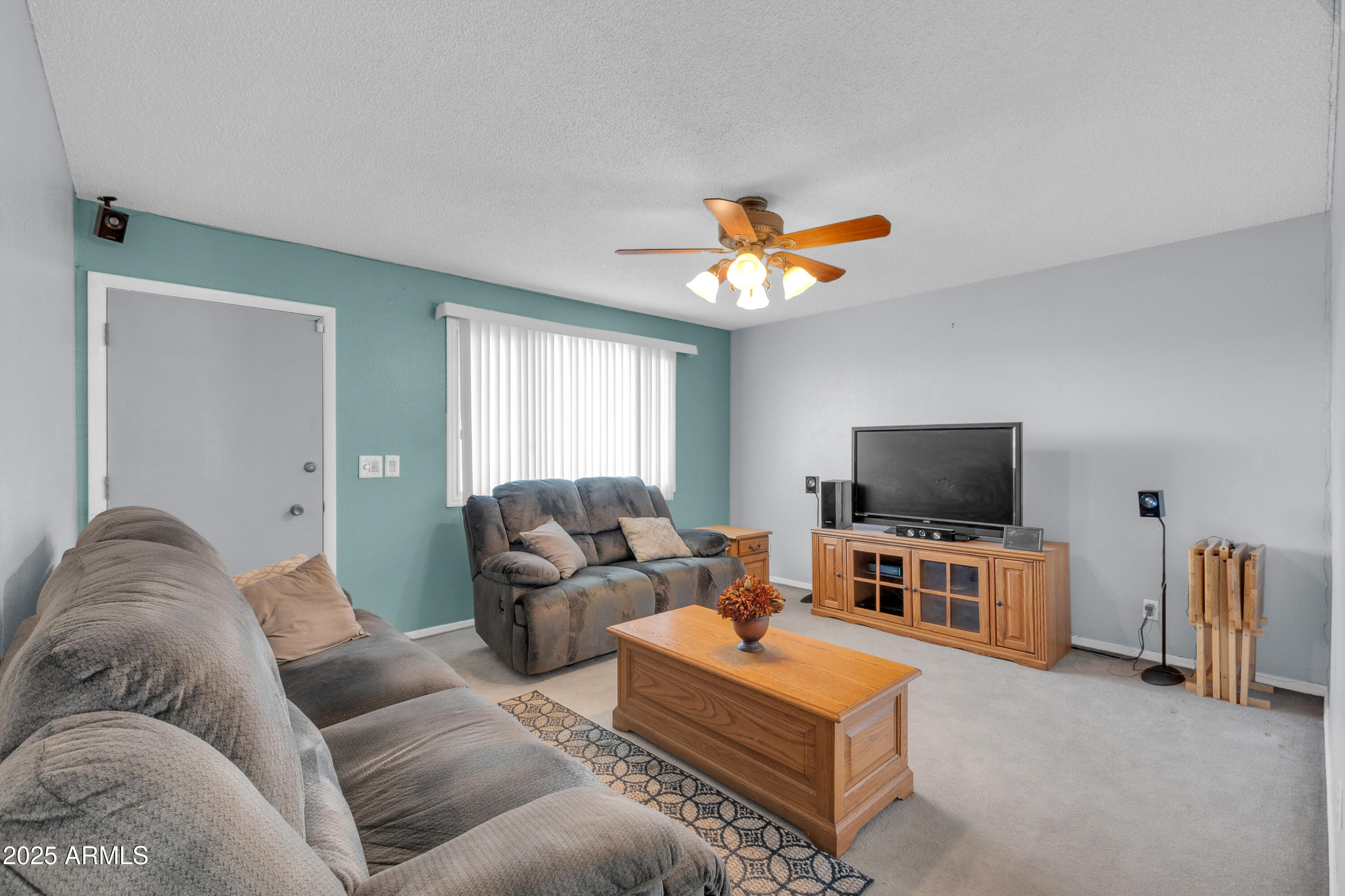 3422 W POINSETTIA Drive